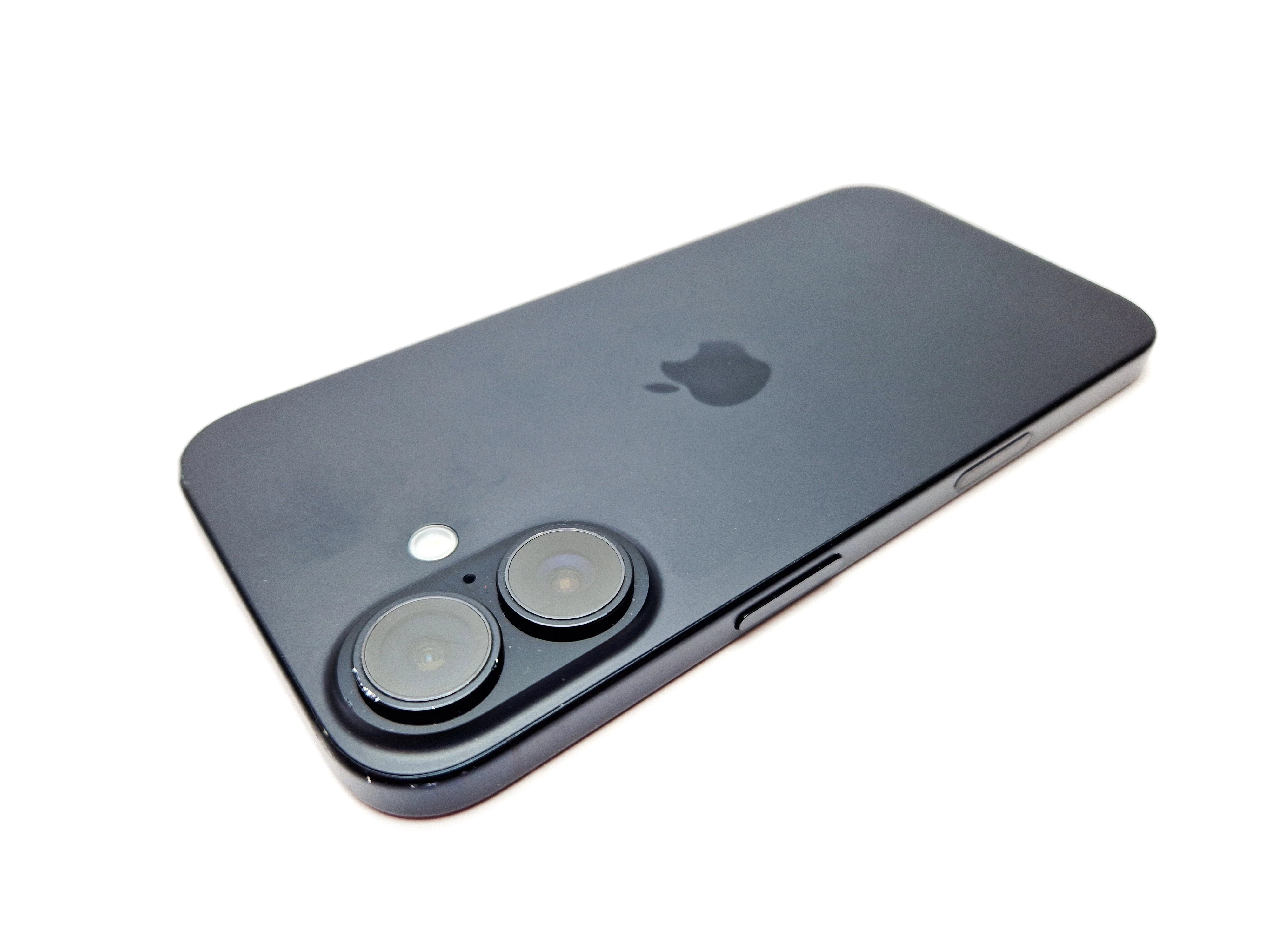 telefon-iphone-16-128gb8gb-bat-100-przekatna-ekranu-61