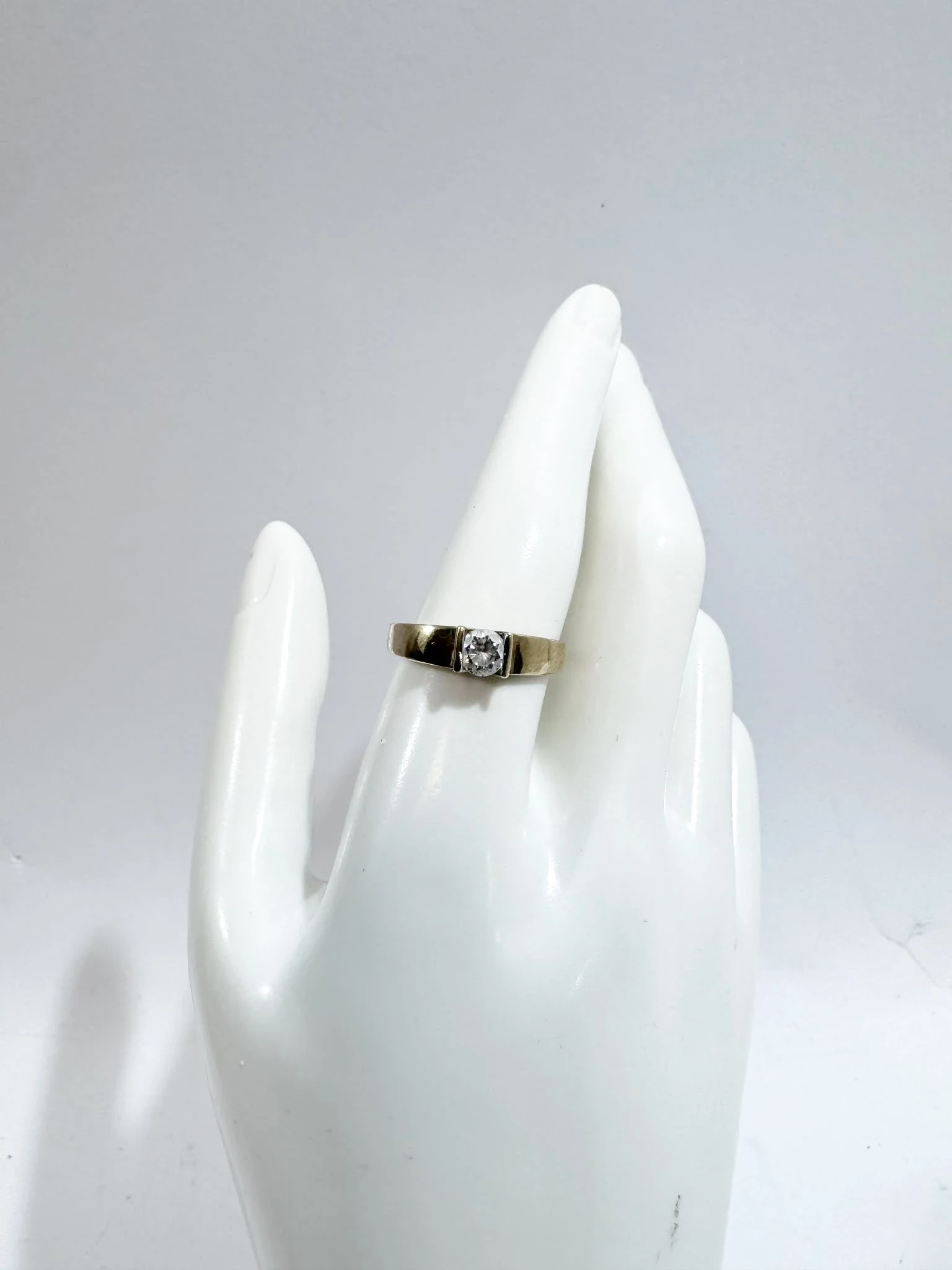 zloty-pierscionek-p333-sikorskiego-9-lubin-sj