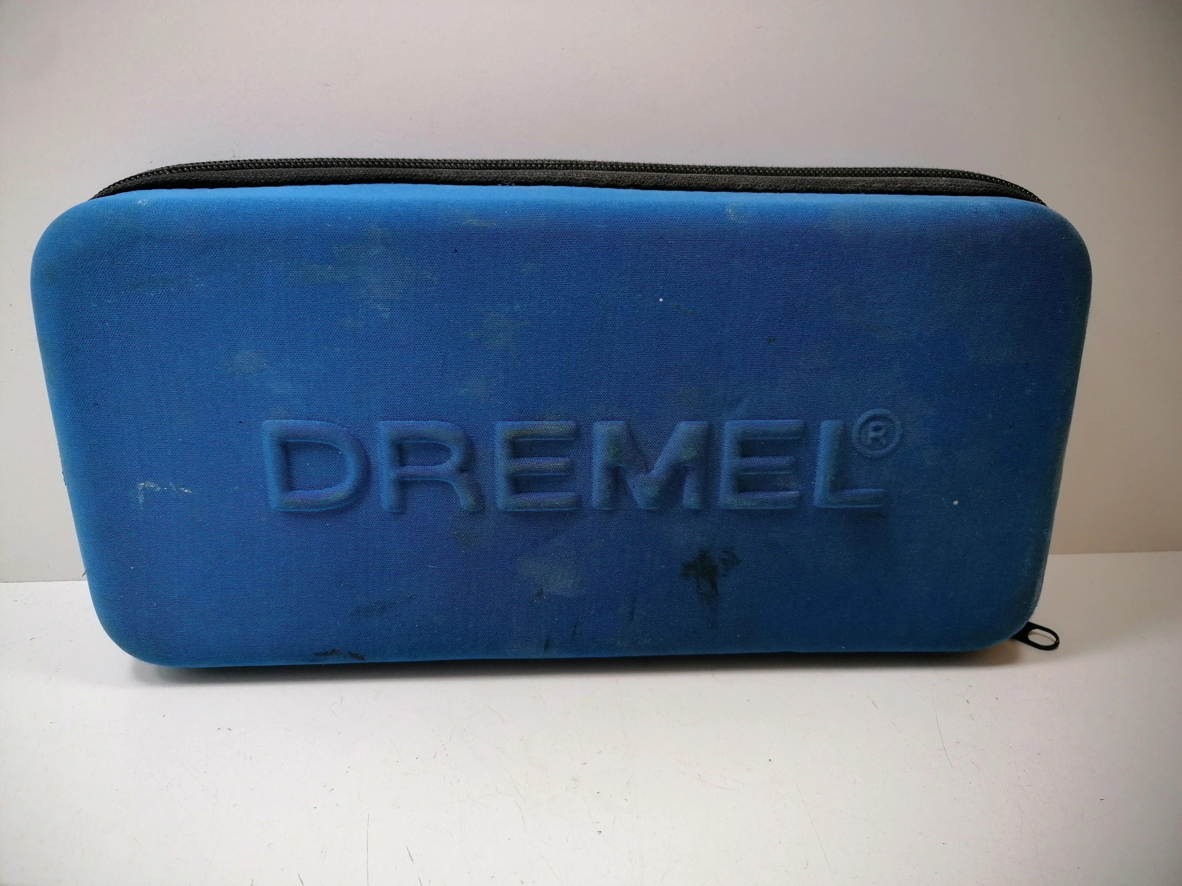 szlifierka-dremel-3000-stan-11323-2