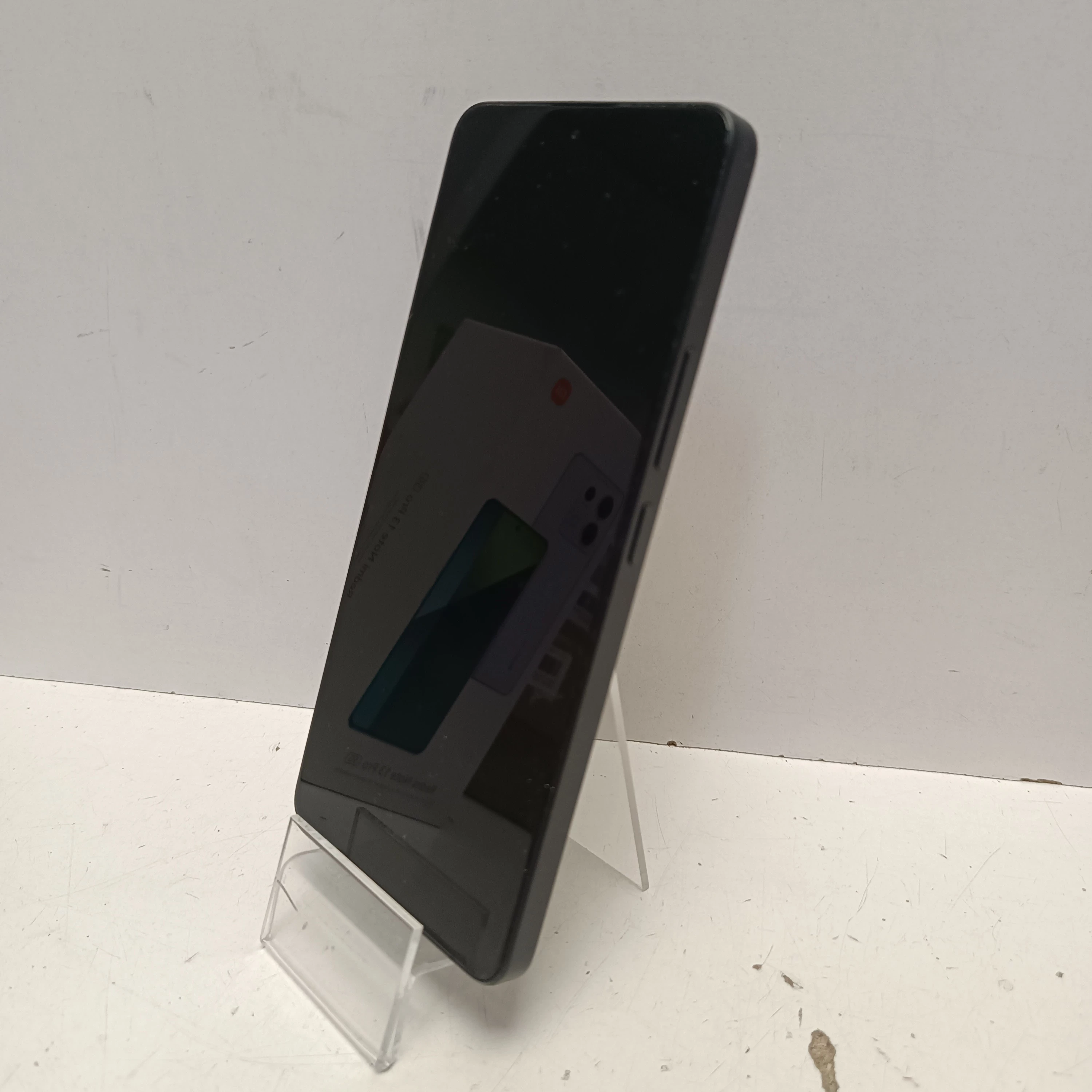 telefon-redmi-note-13-pro-8256gb-przekatna-ekranu-667
