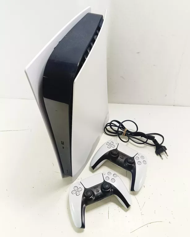 konsola-playstation-5-bez-napedu-2-pady-fifa-26-ufc-ultimate-wersja-247643-722490