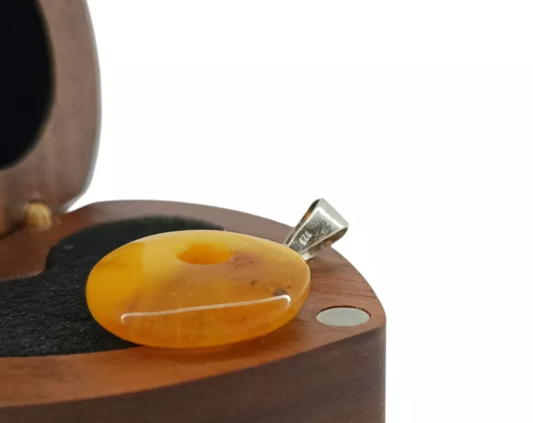 srebrna-zawieszka-z-zoltym-bursztynem-p925-203g-kamien-17088-4