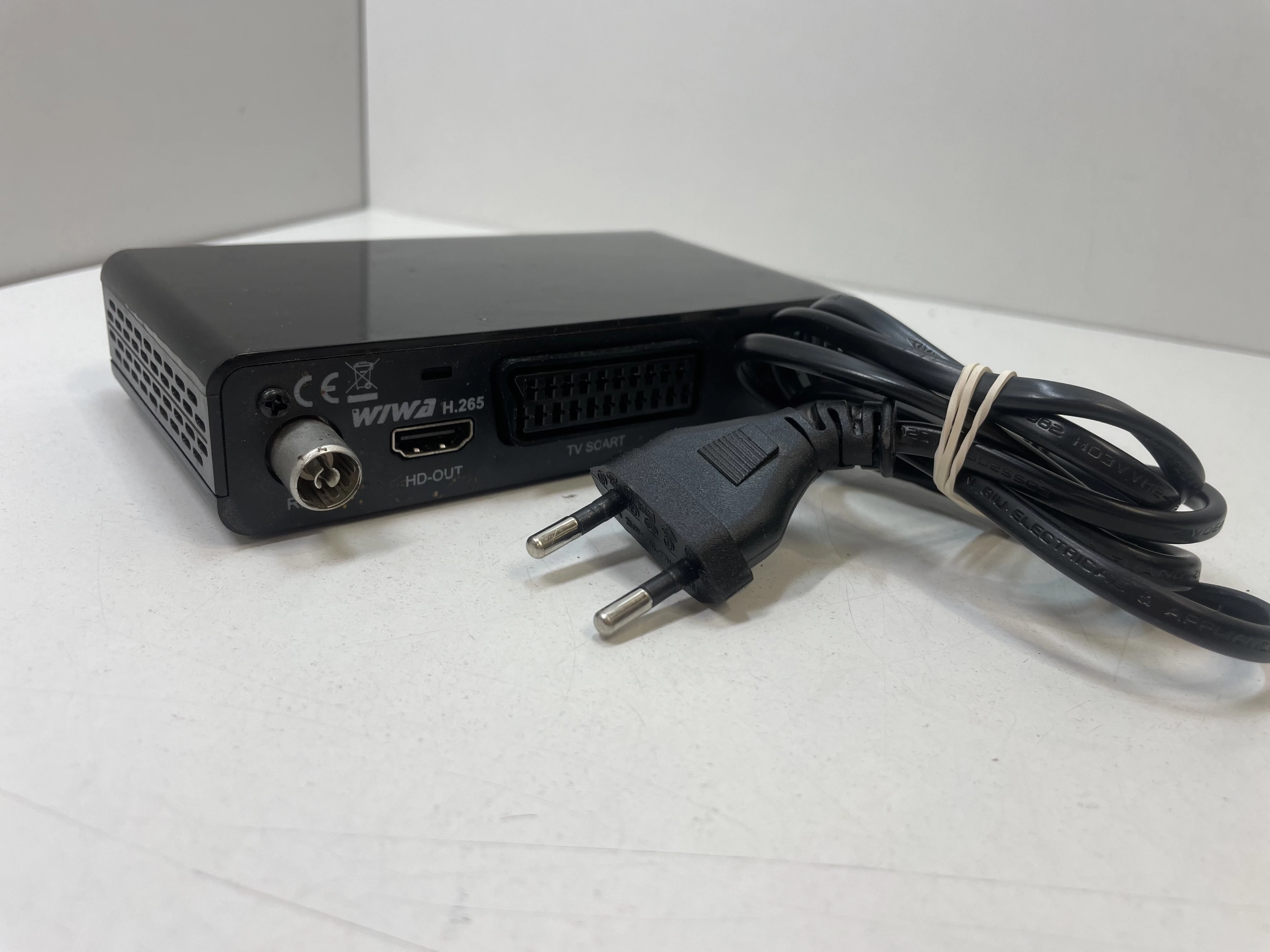 tuner-odbiornik-dekoder-dvb-tt2-wiwa-h265-model-h265