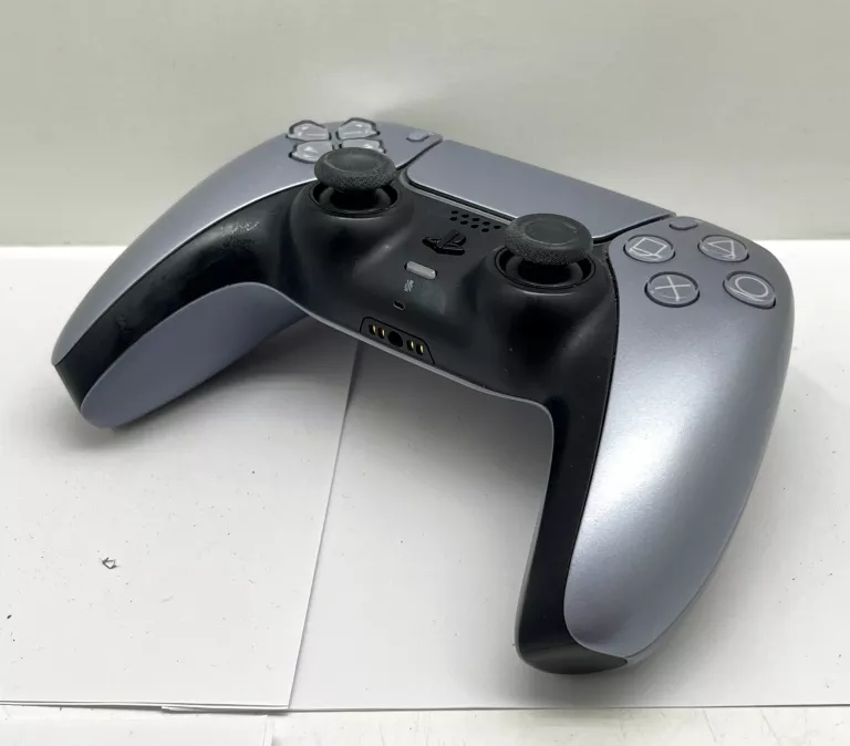 kontroler-bezprzewodowy-dualsense-playstation-5-sterling-silver-ean-gtin-711719577348