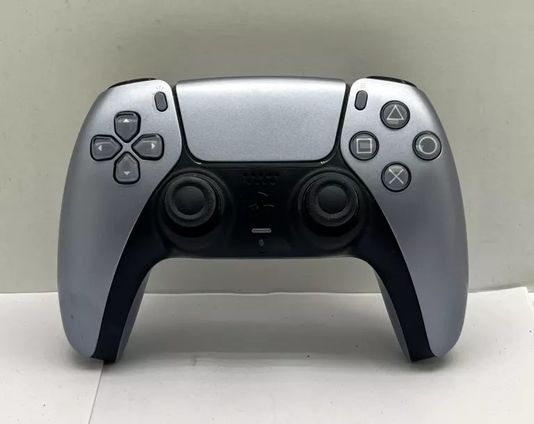 kontroler-bezprzewodowy-dualsense-playstation-5-sterling-silver-powstancow-25-siemianowice