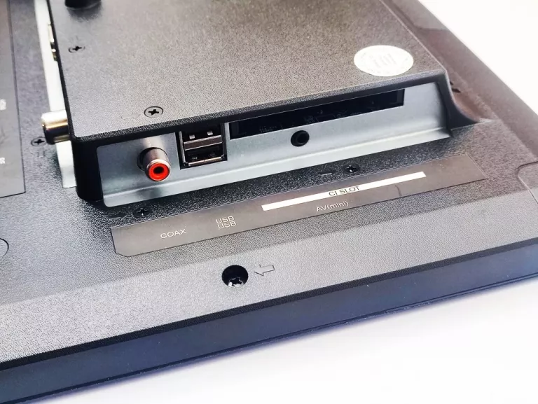 telewizor-manta-19lhn123d-przekatna-ekranu-cale-1900