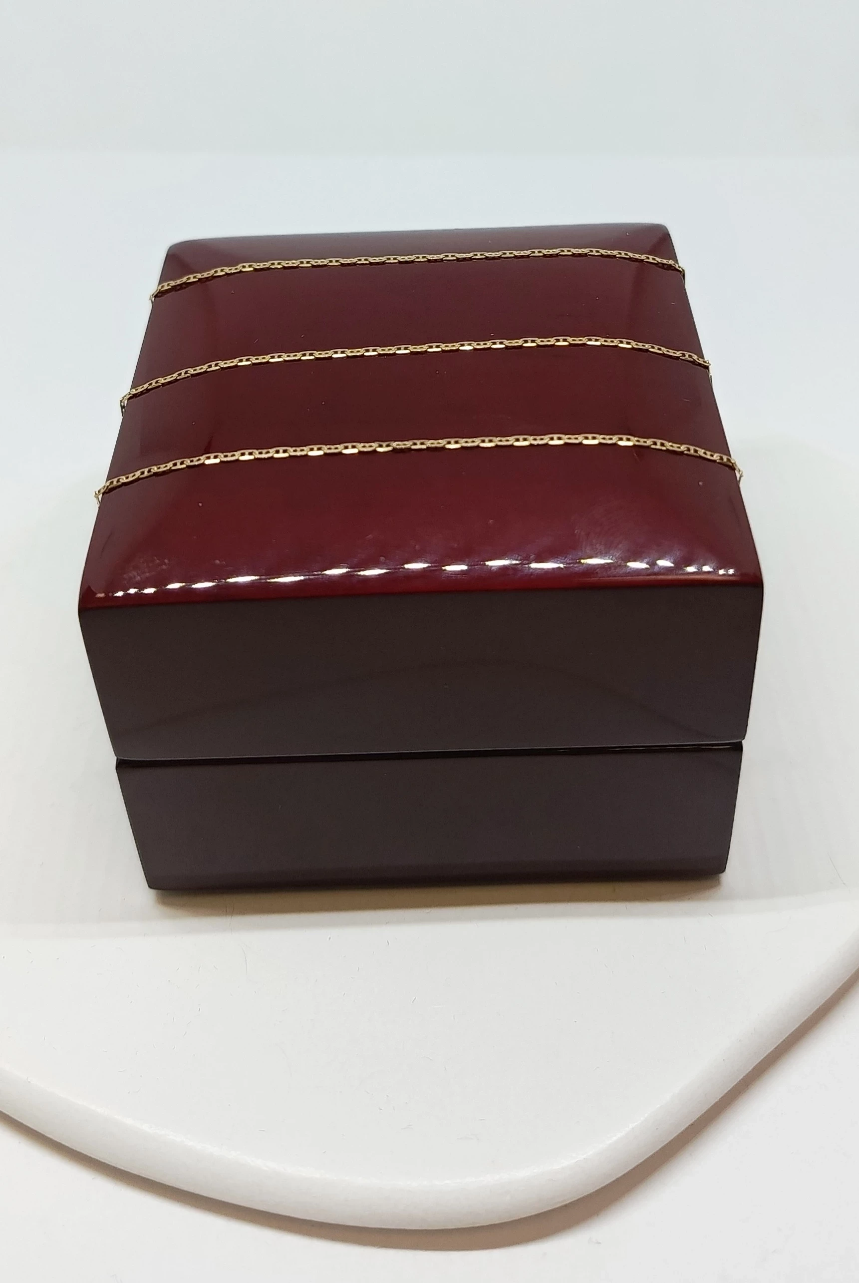 zloty-lancuszek-075-g-333-plac-wolnosci-10-konin