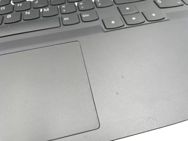 laptop-lenovo-loq-15irh8-156-i5-13420h-16512gb-ssd-rtx-3050-gw082026r-pojemnosc-dysku-512