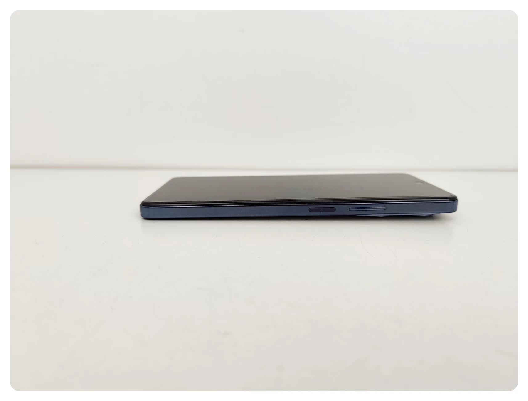 telefon-infinix-hot-40-pro-8256gb-kod-producenta-x6837-2568