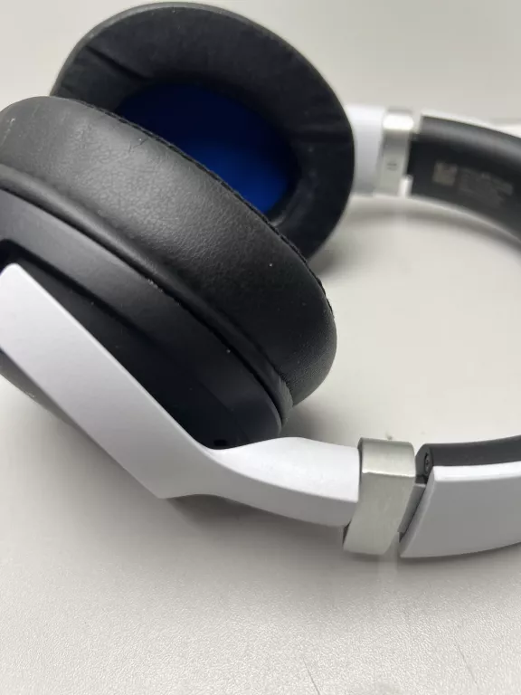 SŁUCHAWKI WOKÓŁUSZNE RAZER RZ04-04030100-R3M1