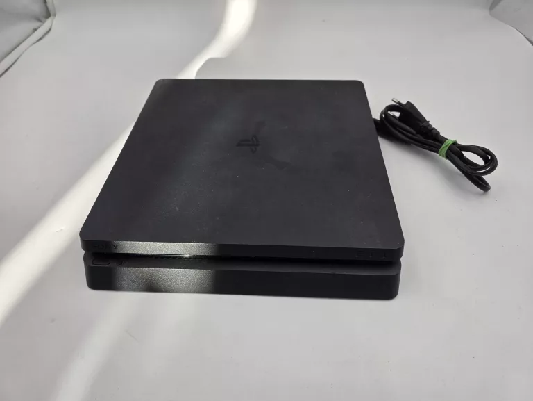 KONSOLA SONY PS4 500GB CUH-1216A PLAYSTATION 4 OPIS!