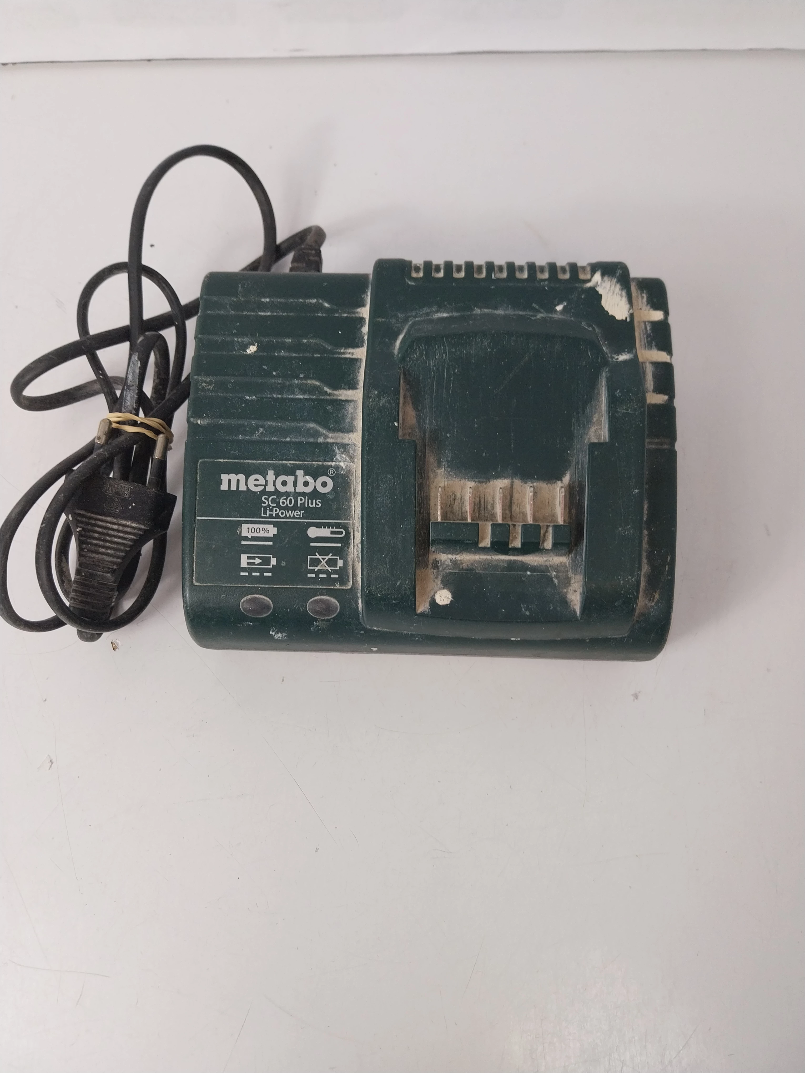 ladowarka-metabo-sc-60-plus-mrongowiusza-7-olsztyn