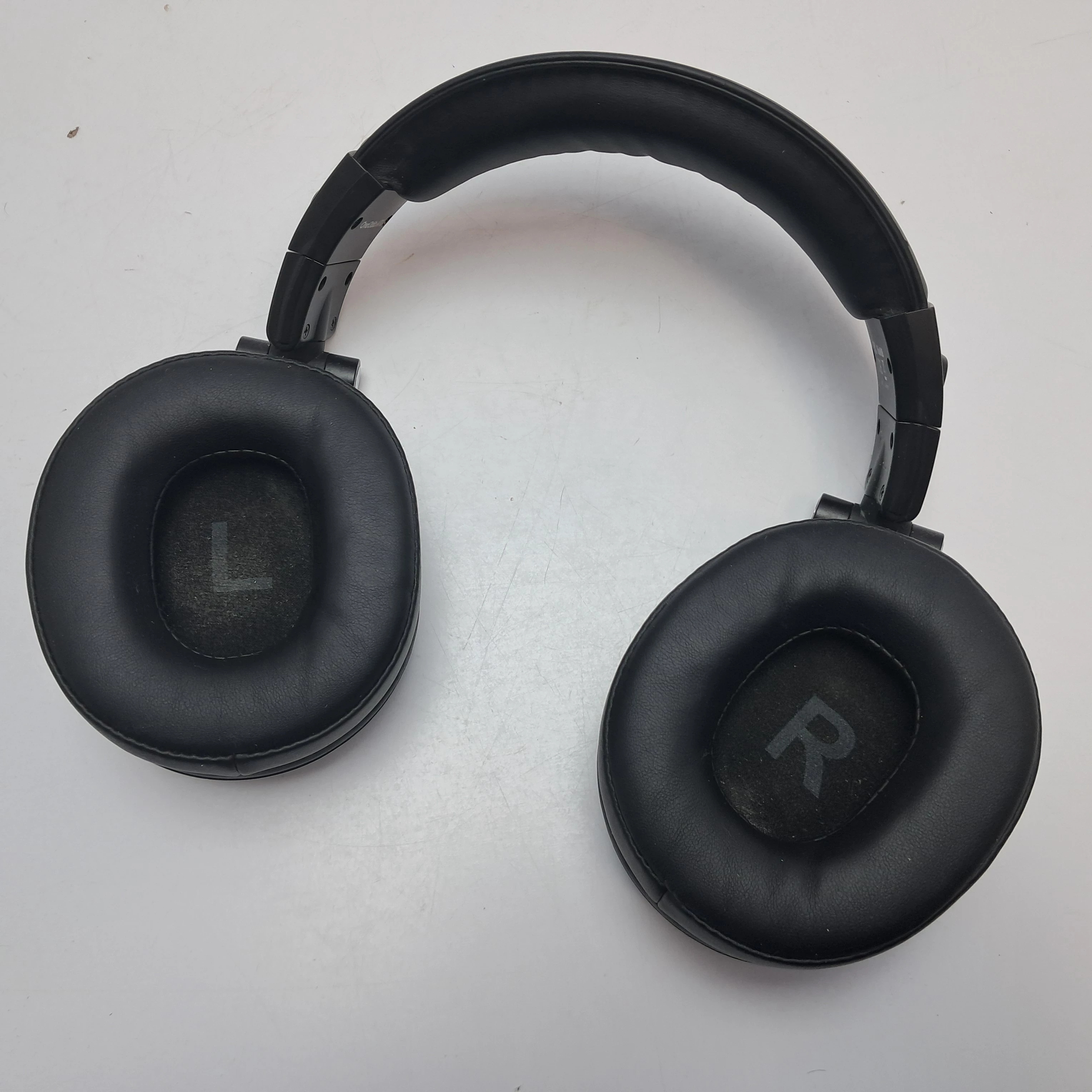 sluchawki-bezprzewodowe-wokoluszne-oneodio-a70-ean-gtin-634769647512