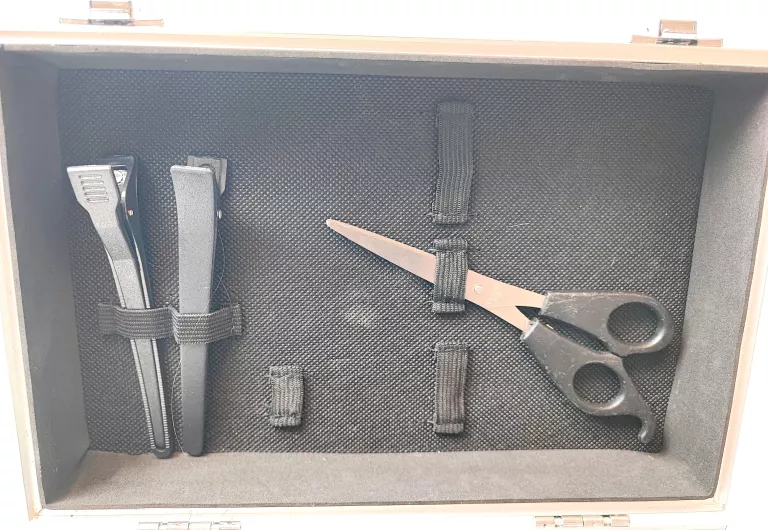 MASZYNKA DO STRZYŻENIA GRUNDIG MC 3342 BRAK PĘDZLA I GRZEBYKA