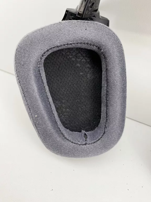 sluchawki-logitech-g933-artemis-spectrum-wireless-waga-produktu-z-opakowaniem-jednostkowym-0830