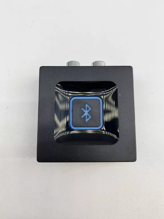 sluchawki-logitech-g933-artemis-spectrum-wireless-stan-11323-2