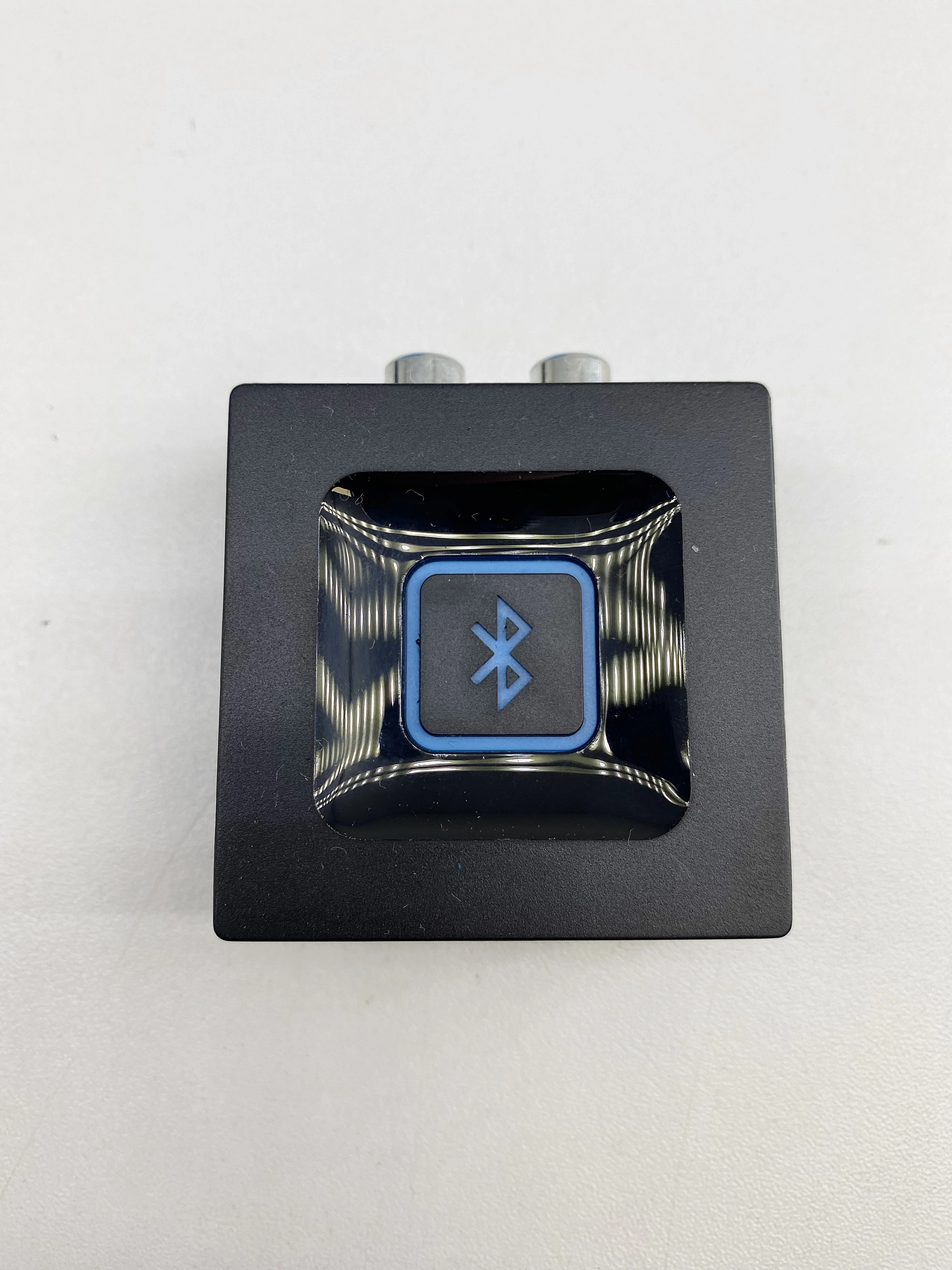 sluchawki-logitech-g933-artemis-spectrum-wireless-stan-11323-2