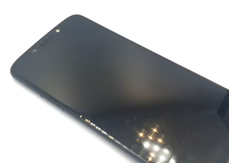 telefon-motorola-moto-g6-play-332gb-opis-licytacja-wbudowana-pamiec-202869-214197