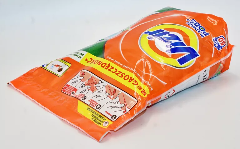 KAPSUŁKI DO PRANIA VIZIR FAIRY EFEKT PLATINIUM PODS 50 SZT.