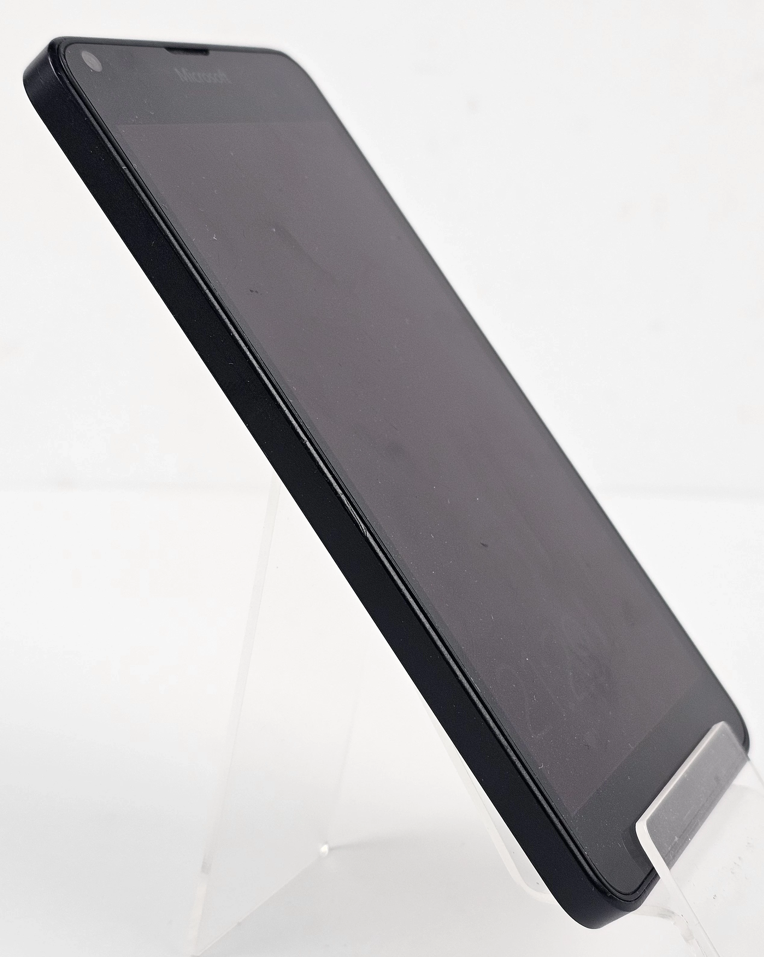 telefon-microsoft-lumia-640-lte-1gb8gb-stan-11323-2