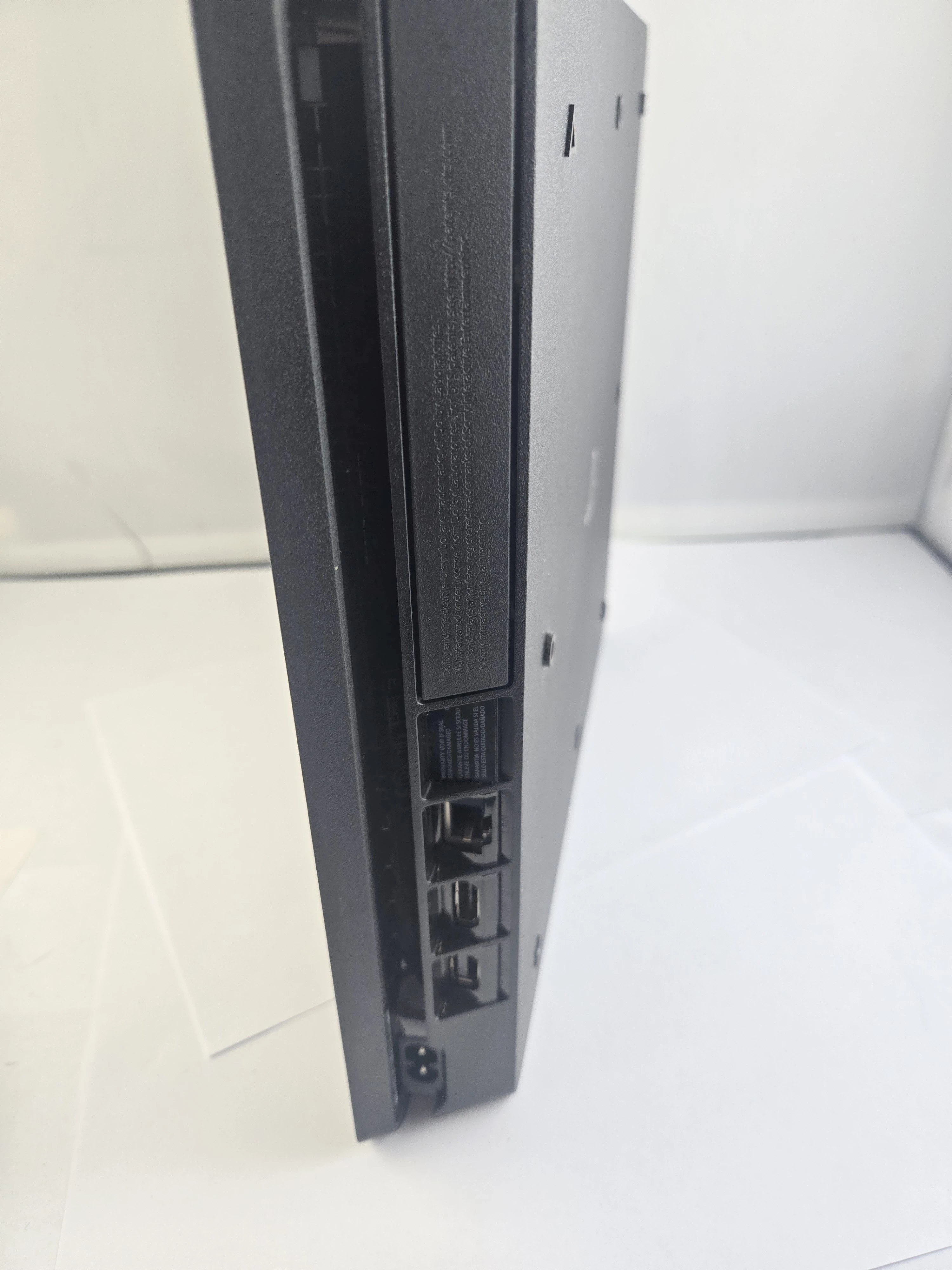 konsola-playstation-4-500gb-kable-wersja-130590-2