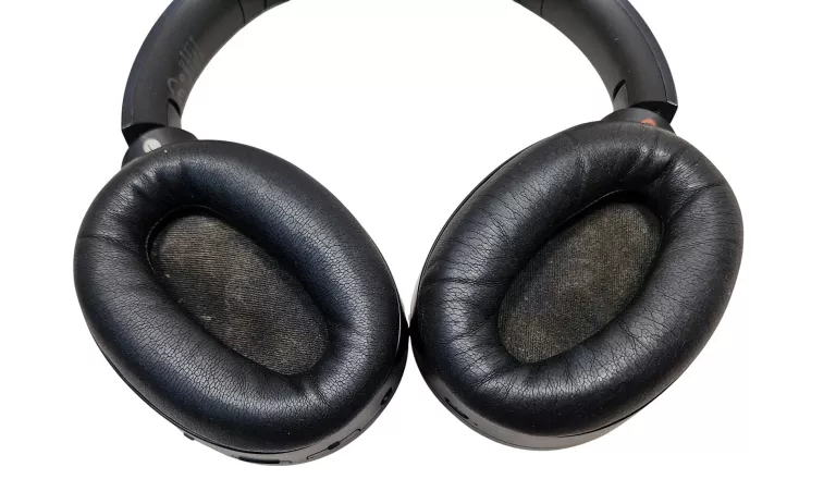 sluchawki-sony-mdr-1000xb-czarny-komplet-waga-produktu-27500