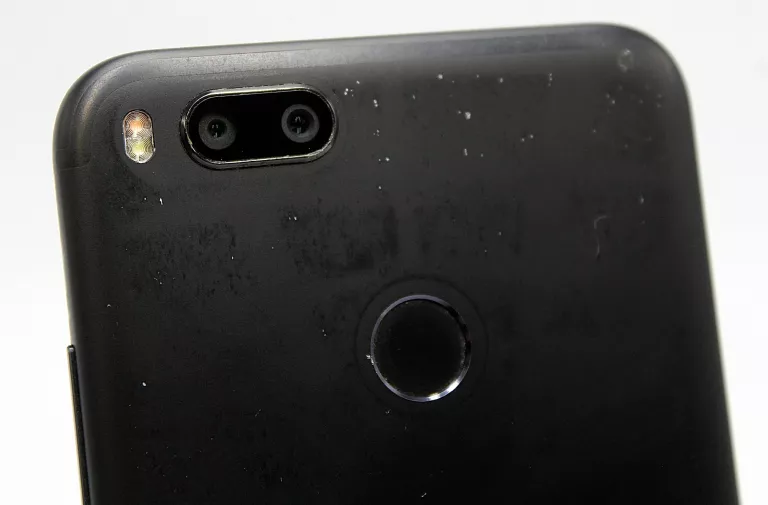 telefon-xiaomi-mi-a1-464gb-dual-sim-lte-android-9-czarny-system-operacyjny-4388-1