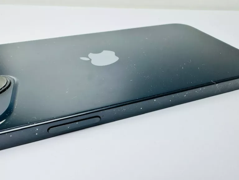 telefon-iphone-13-4128gb-przekatna-ekranu-610