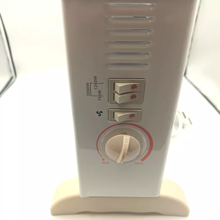 GRZEJNIK ELEKTRYCZNY VOLTENO 2000W