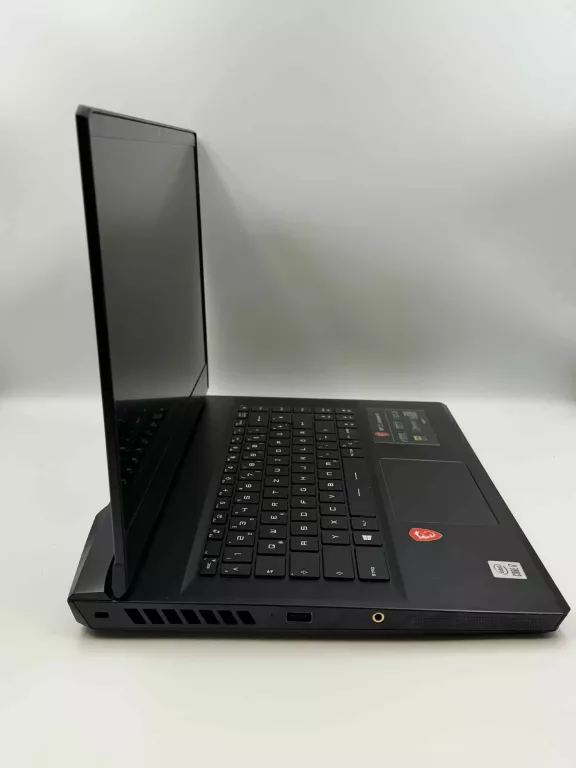 laptop-msi-gp66-leopard-stan-11323-2