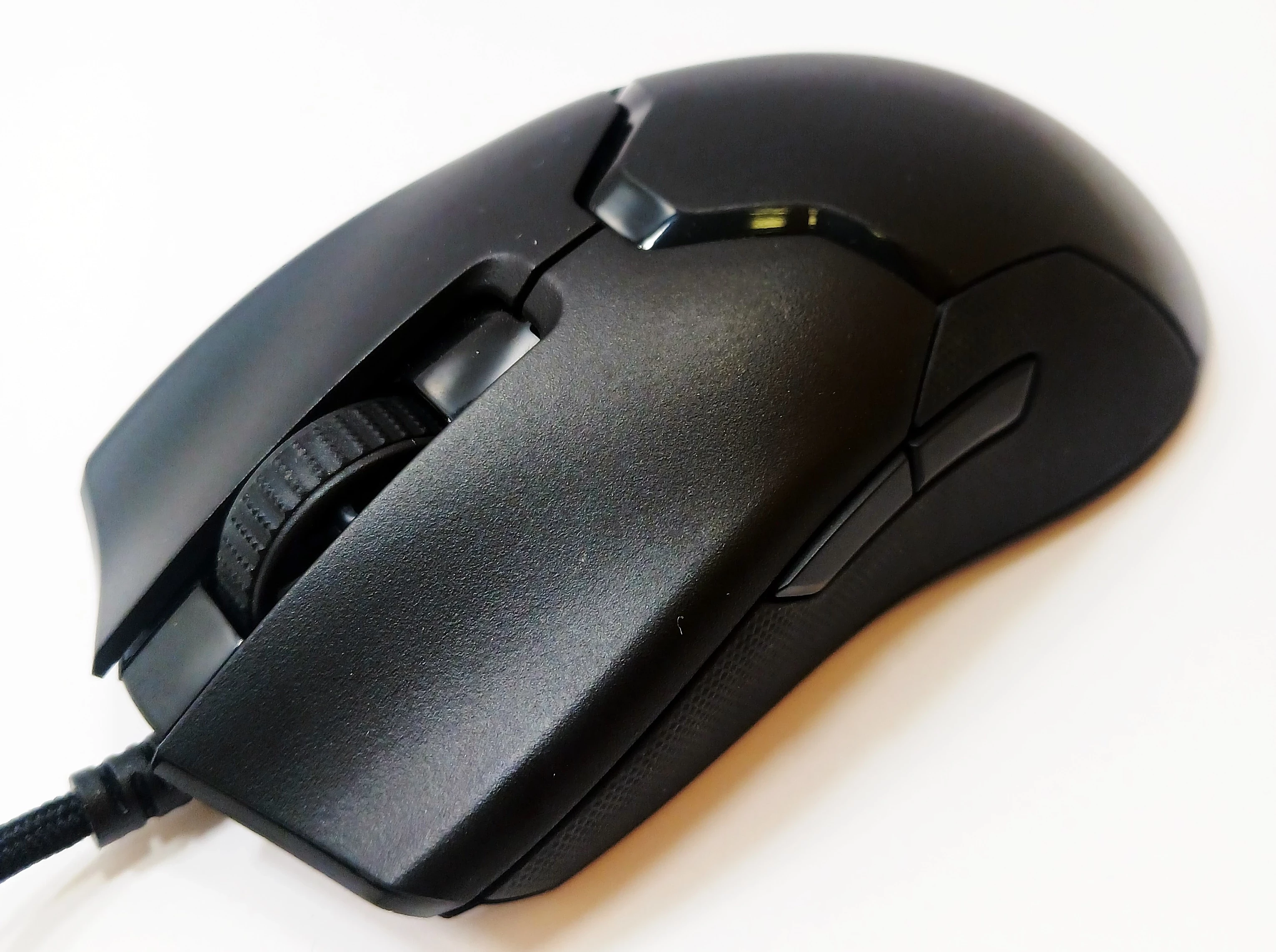 razer-viper-8k-hz-20k-dpi-interfejs-517-2