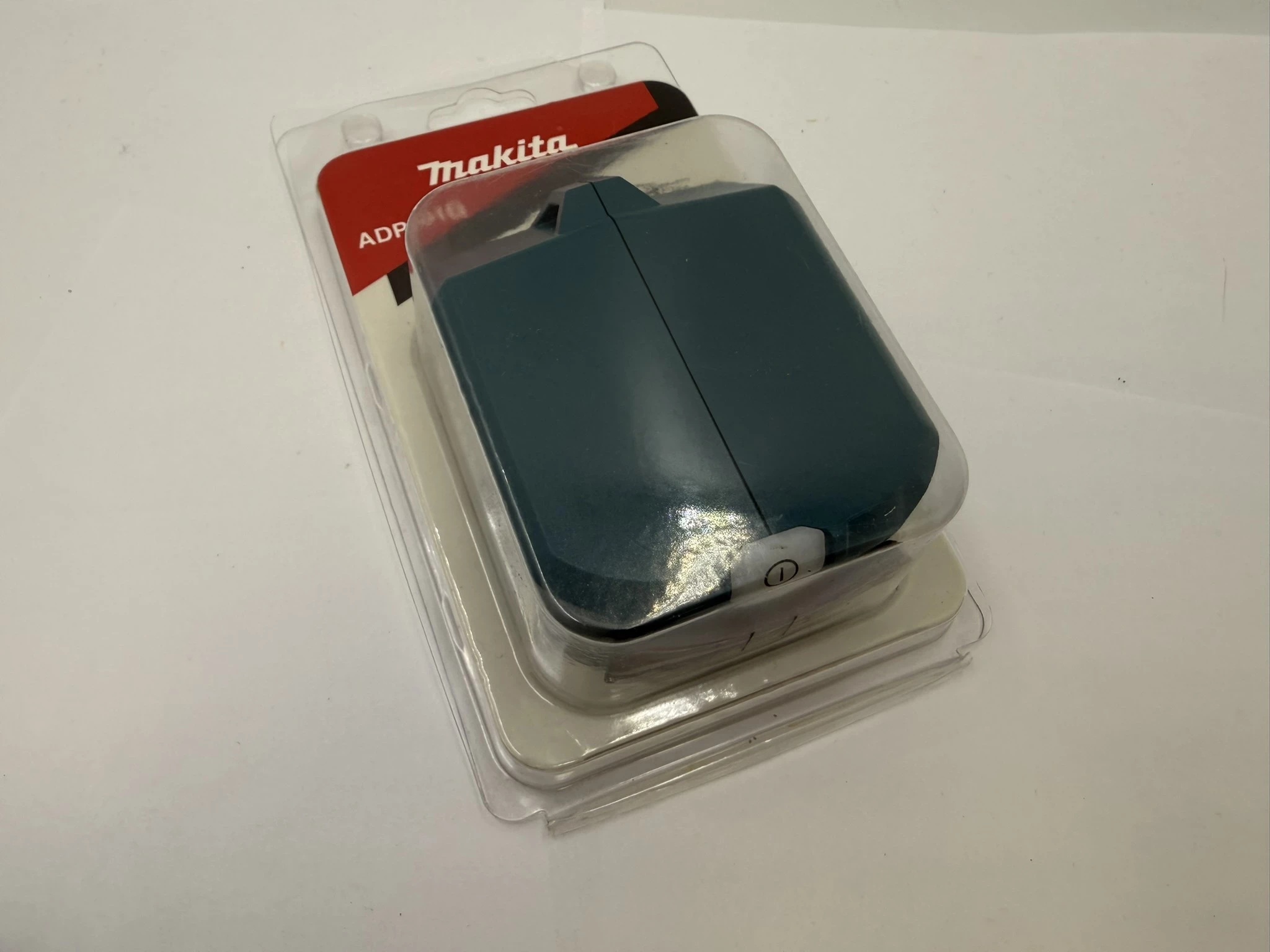 adapter-makita-adp001g-xgt-z-wyjsciem-na-2x-usb-srodmiejska-22a-jarocin-poludnie