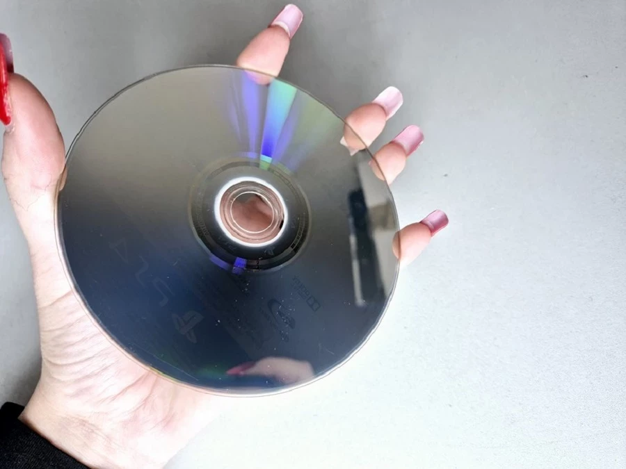 gra-na-ps4-uncharted-the-nathan-drake-collection-stan-11323-2