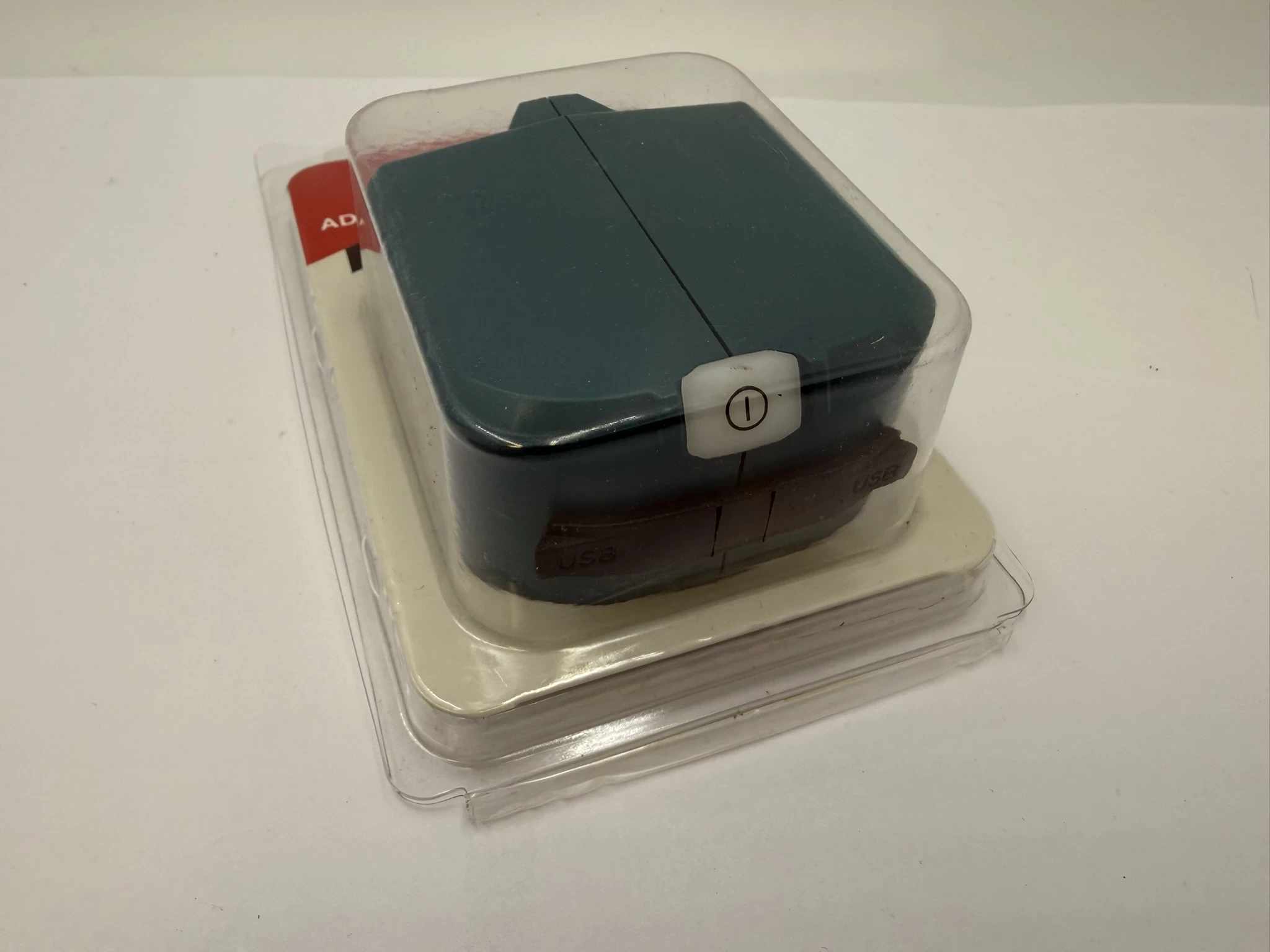 adapter-makita-adp001g-xgt-z-wyjsciem-na-2x-usb-ean-gtin-4903224384481