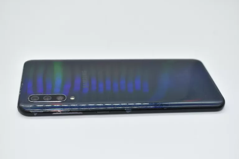 telefon-samsung-galaxy-a50-pekniety-ekran-kod-producenta-1