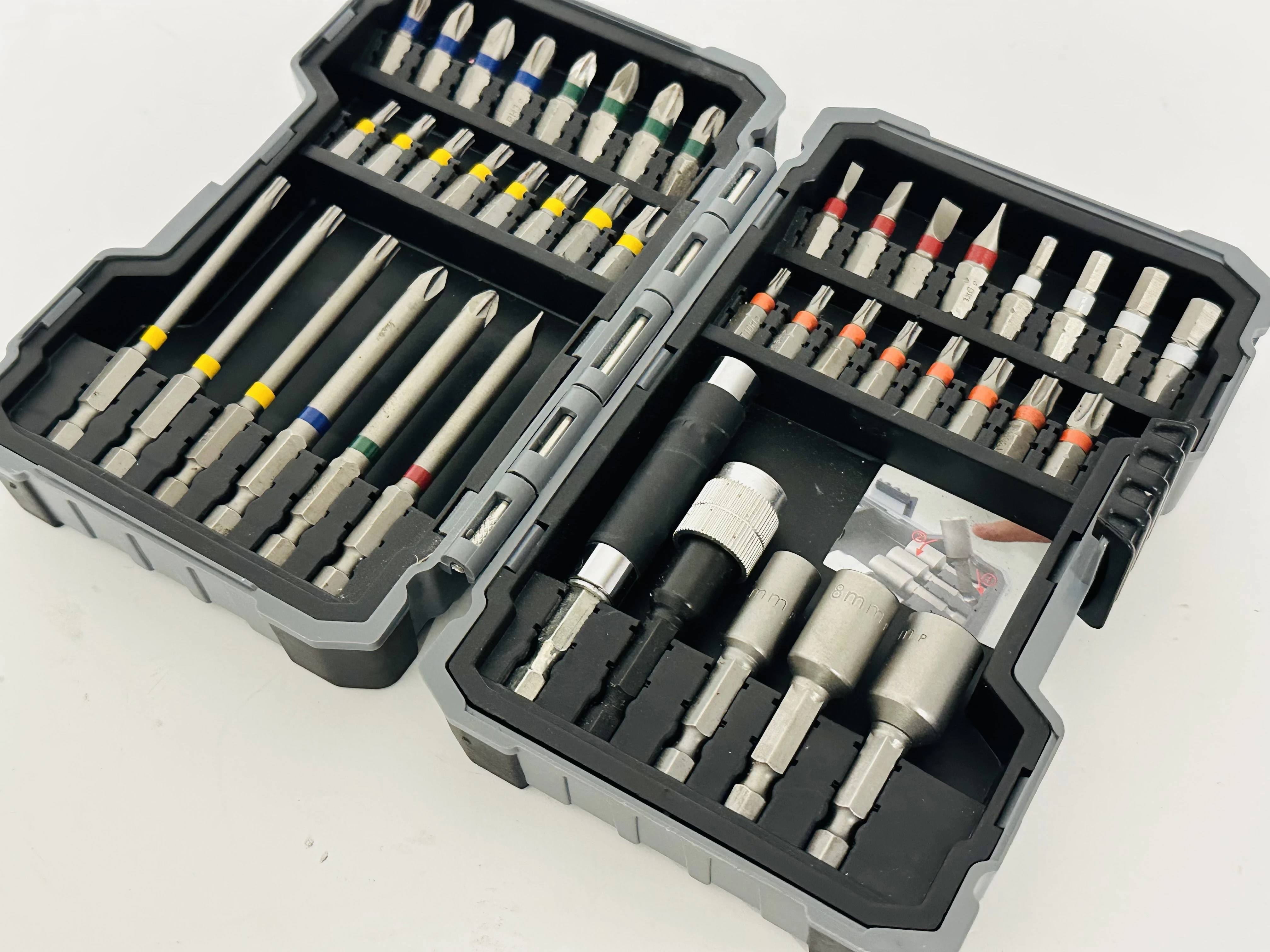 zestaw-bitow-bosch-43-el-stan-11323-2