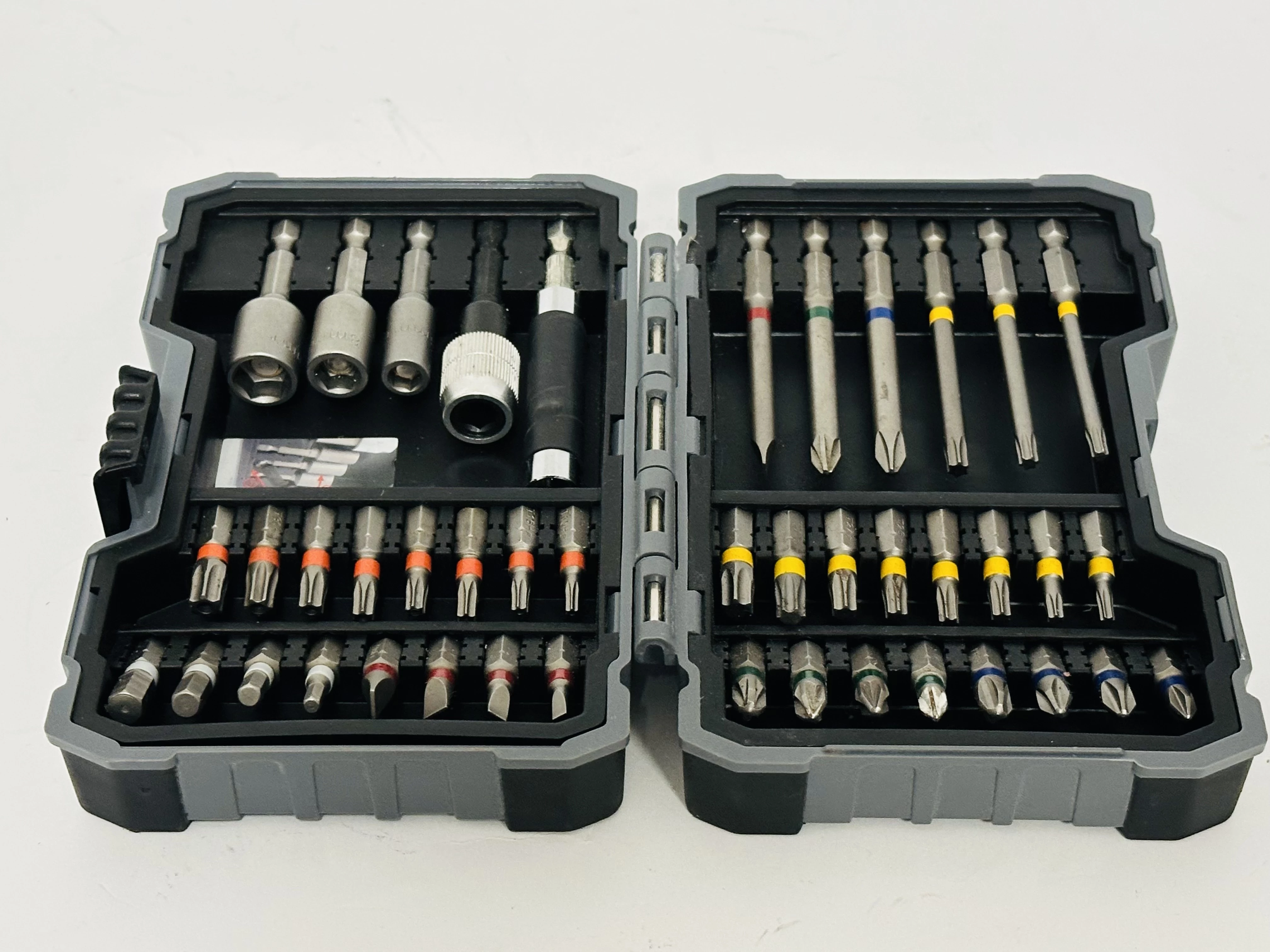 zestaw-bitow-bosch-43-el-liczba-elementow-w-zestawie-43