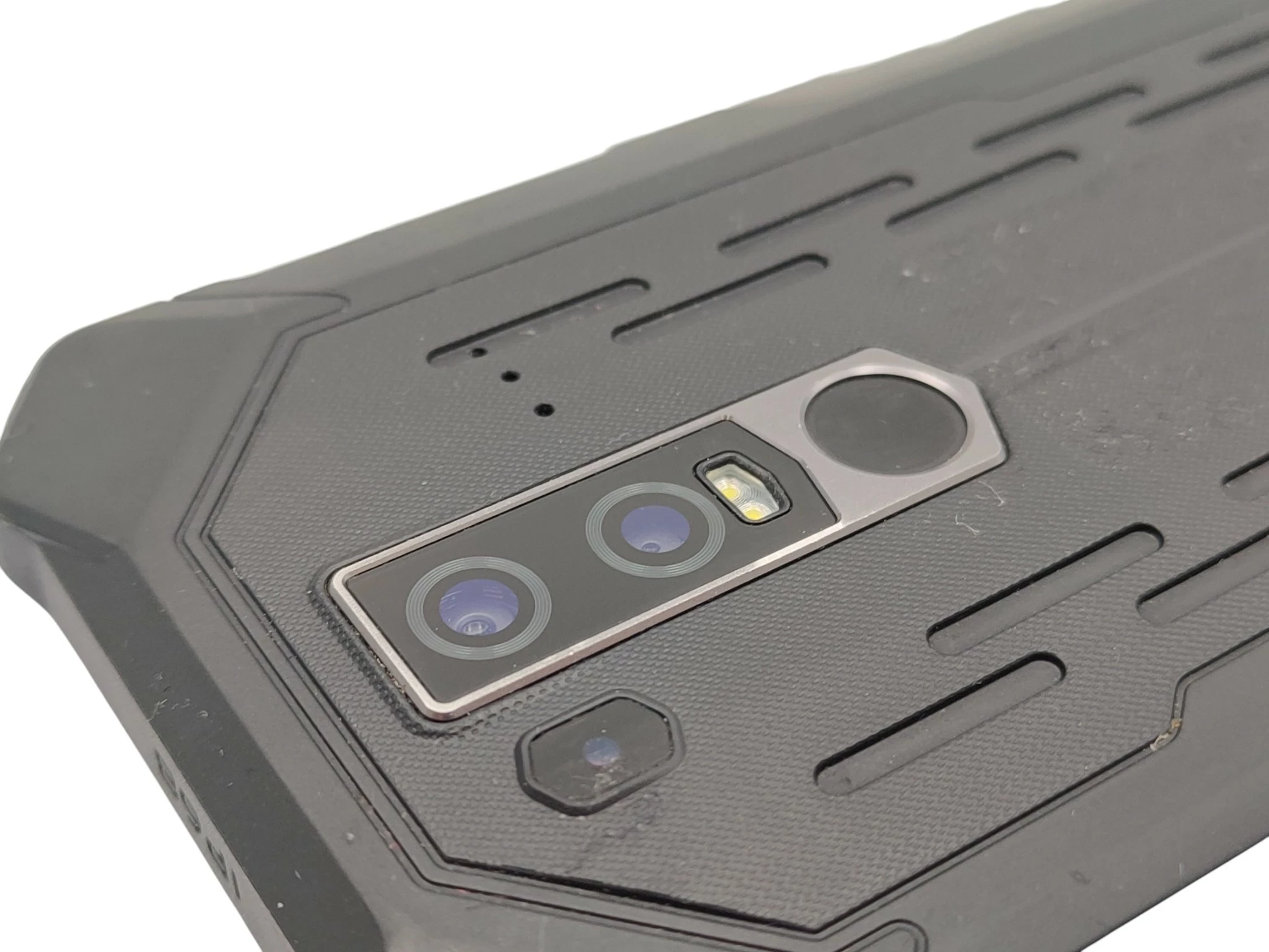 smartfon-ulefone-armor-6e-464gb-62-dual-sim-czarny-na-budowe-przekatna-ekranu-620