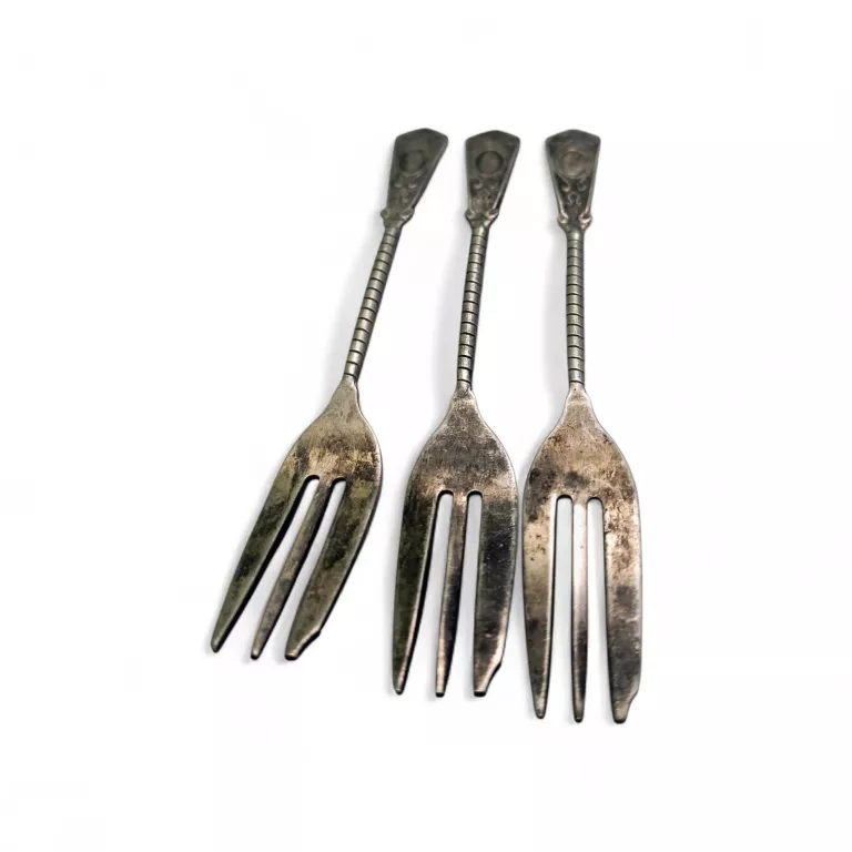 stare-posrebrzane-rosyjskie-sztucce-do-deserow-3-szt-koscielna-2-klodzko