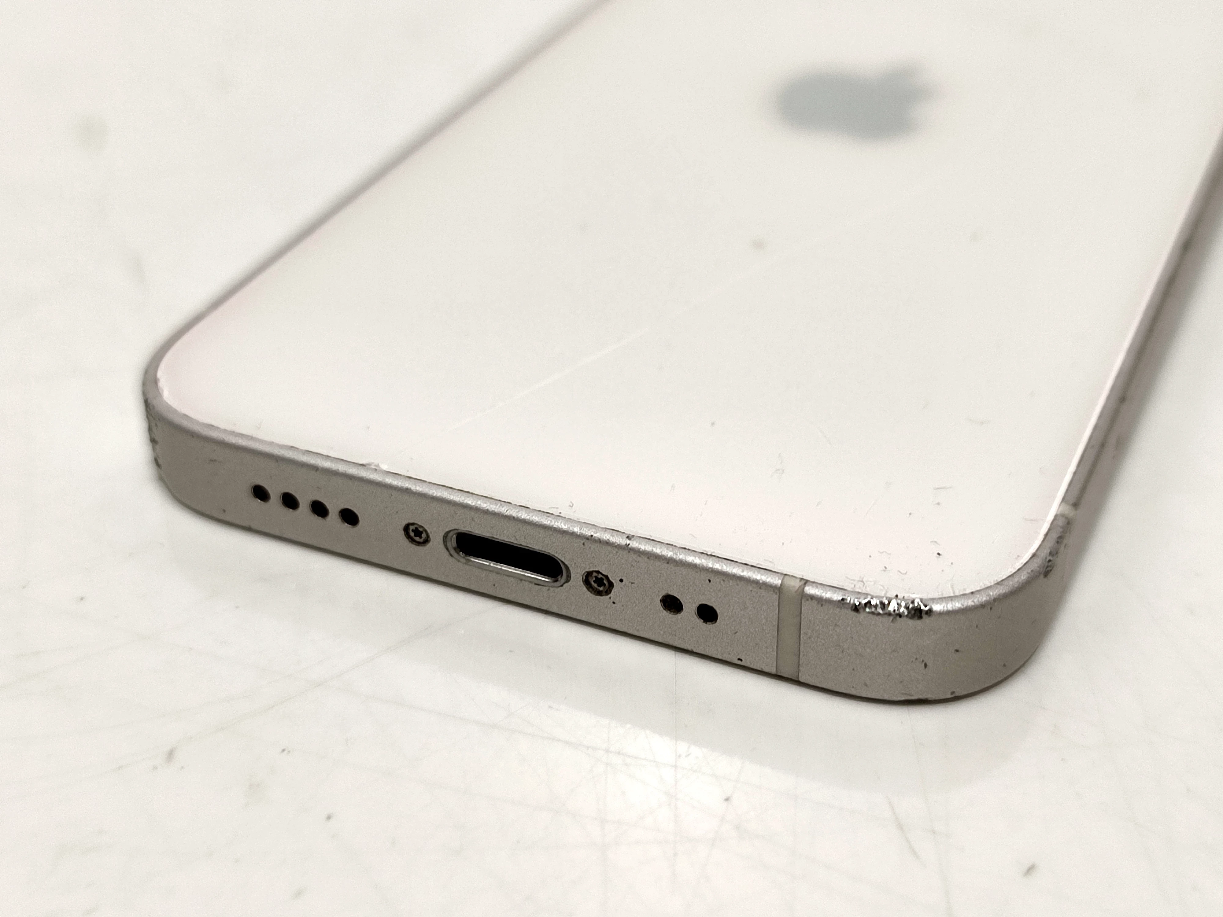 telefon-iphone-12-mini-64gb-bat-70-system-operacyjny-4388-7