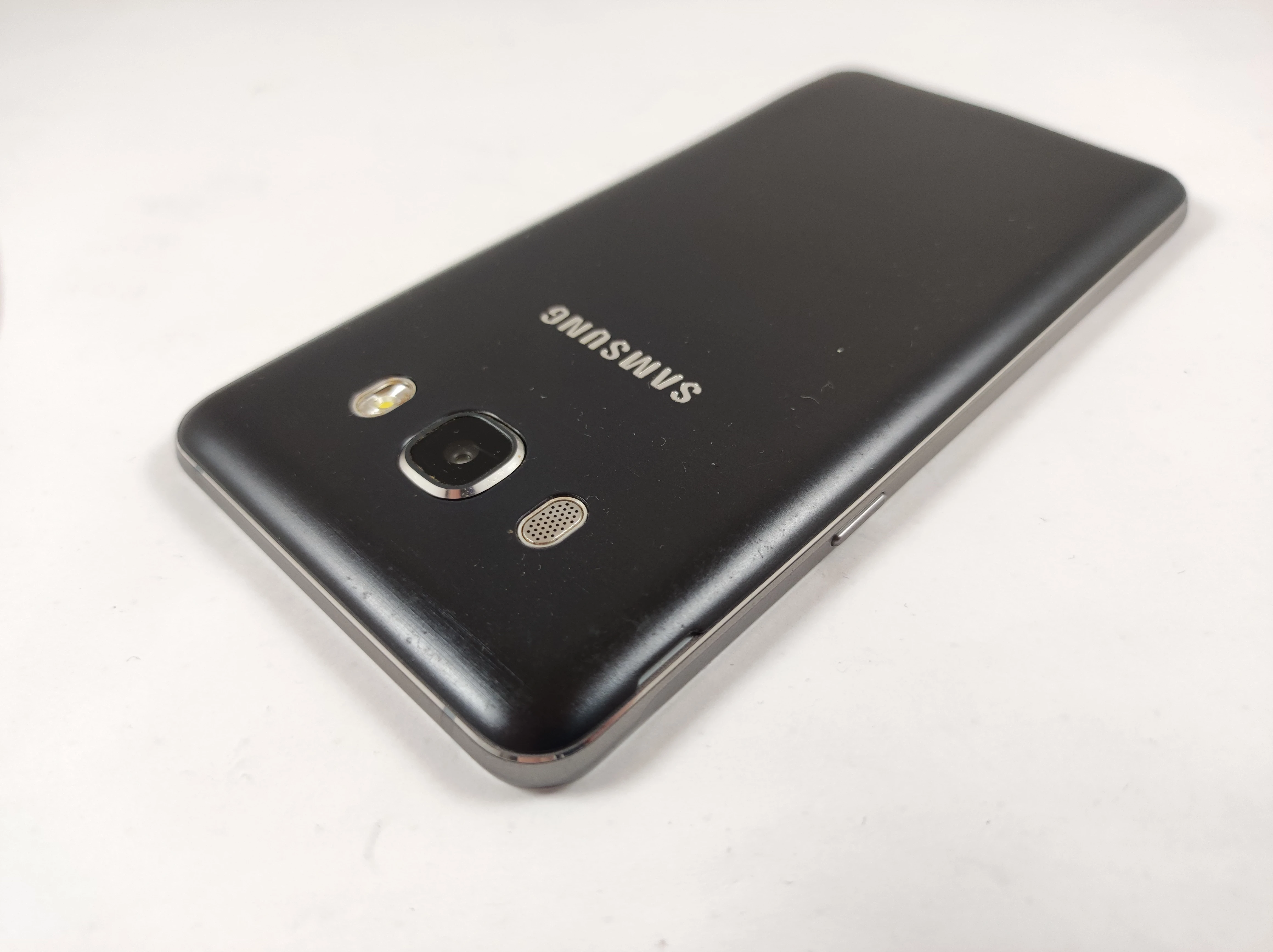 telefon-samsung-galaxy-j5-2016-pamiec-ram-202865-214129