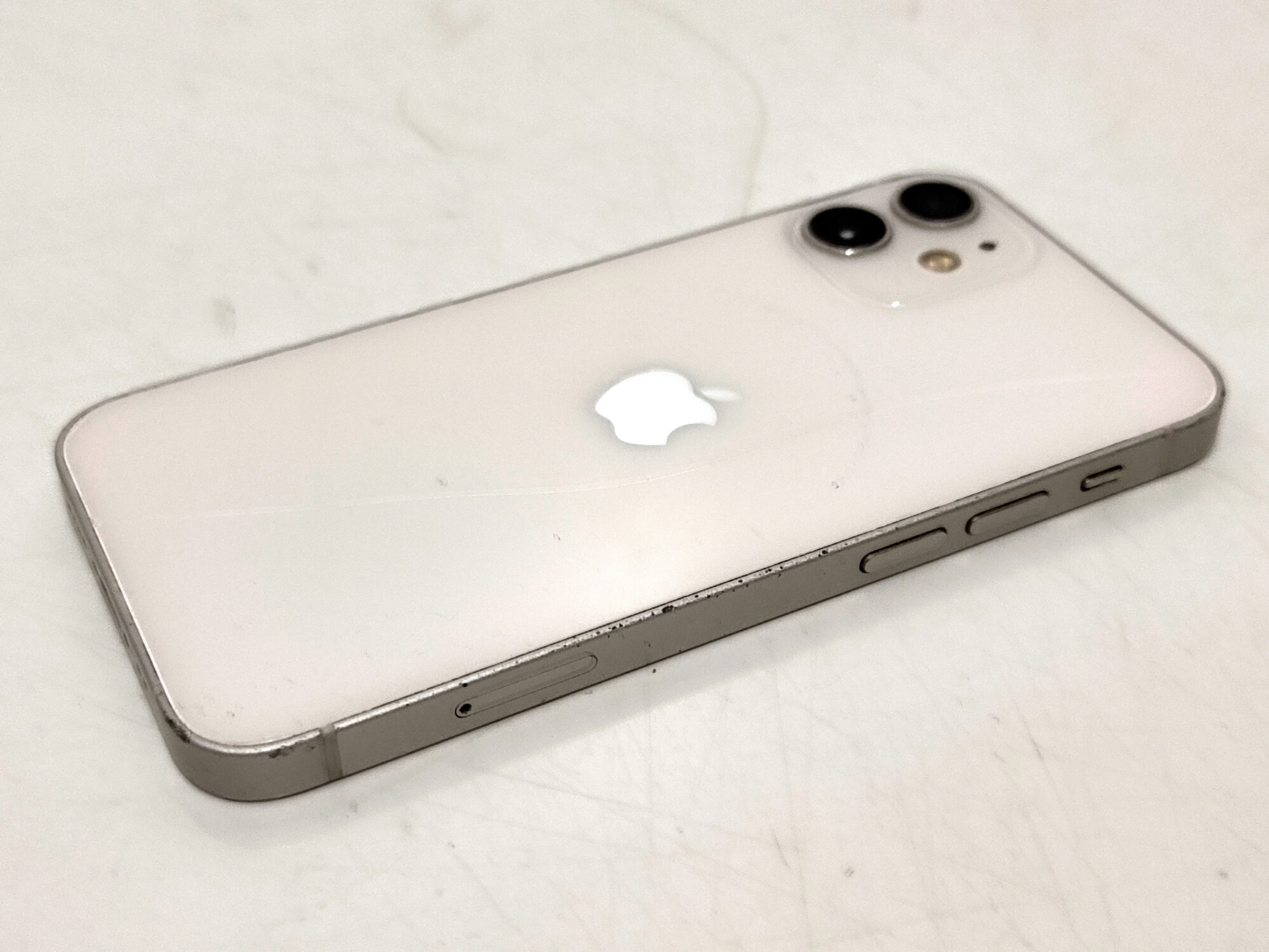 telefon-iphone-12-mini-64gb-bat-70-pojemnosc-akumulatora-2227