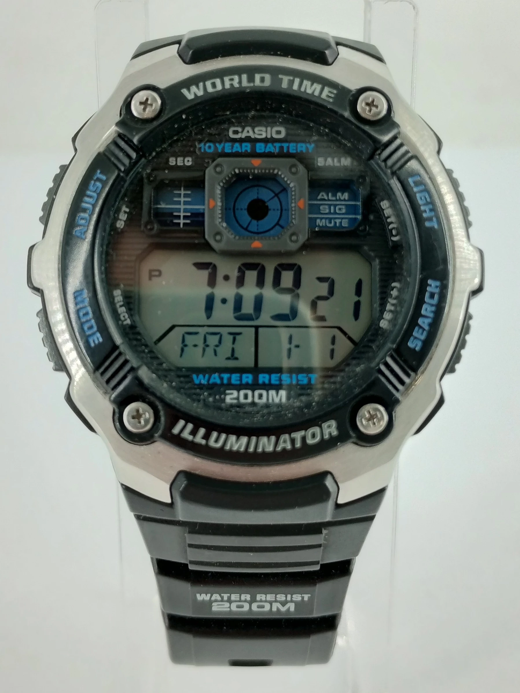 zegarek-casio-illuminator-ae-2000w-powst-warsz-54-darlowo