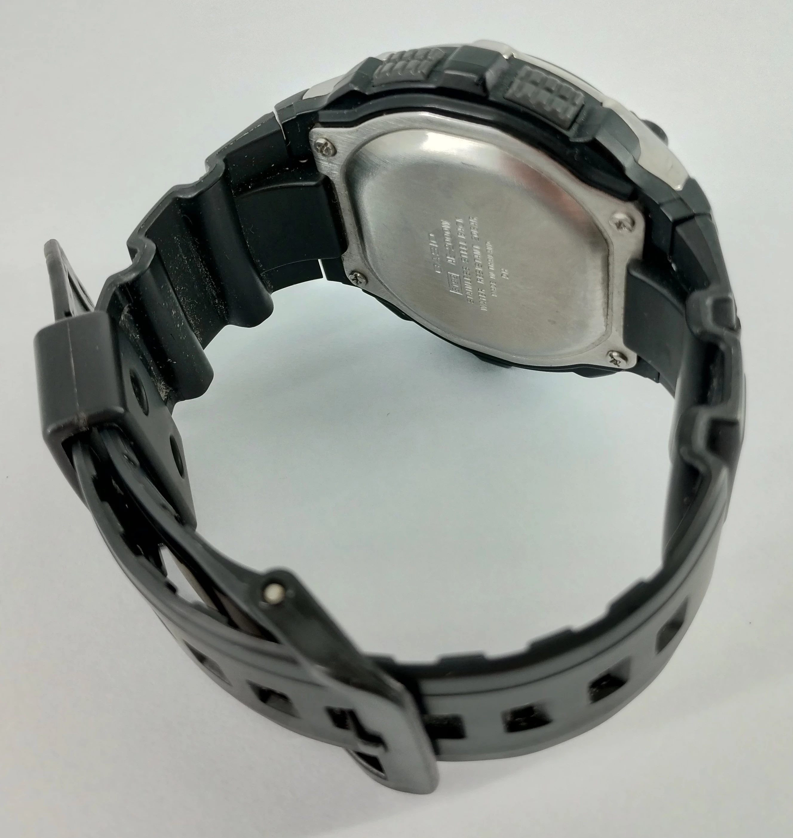 zegarek-casio-illuminator-ae-2000w-rodzaj-129220-2