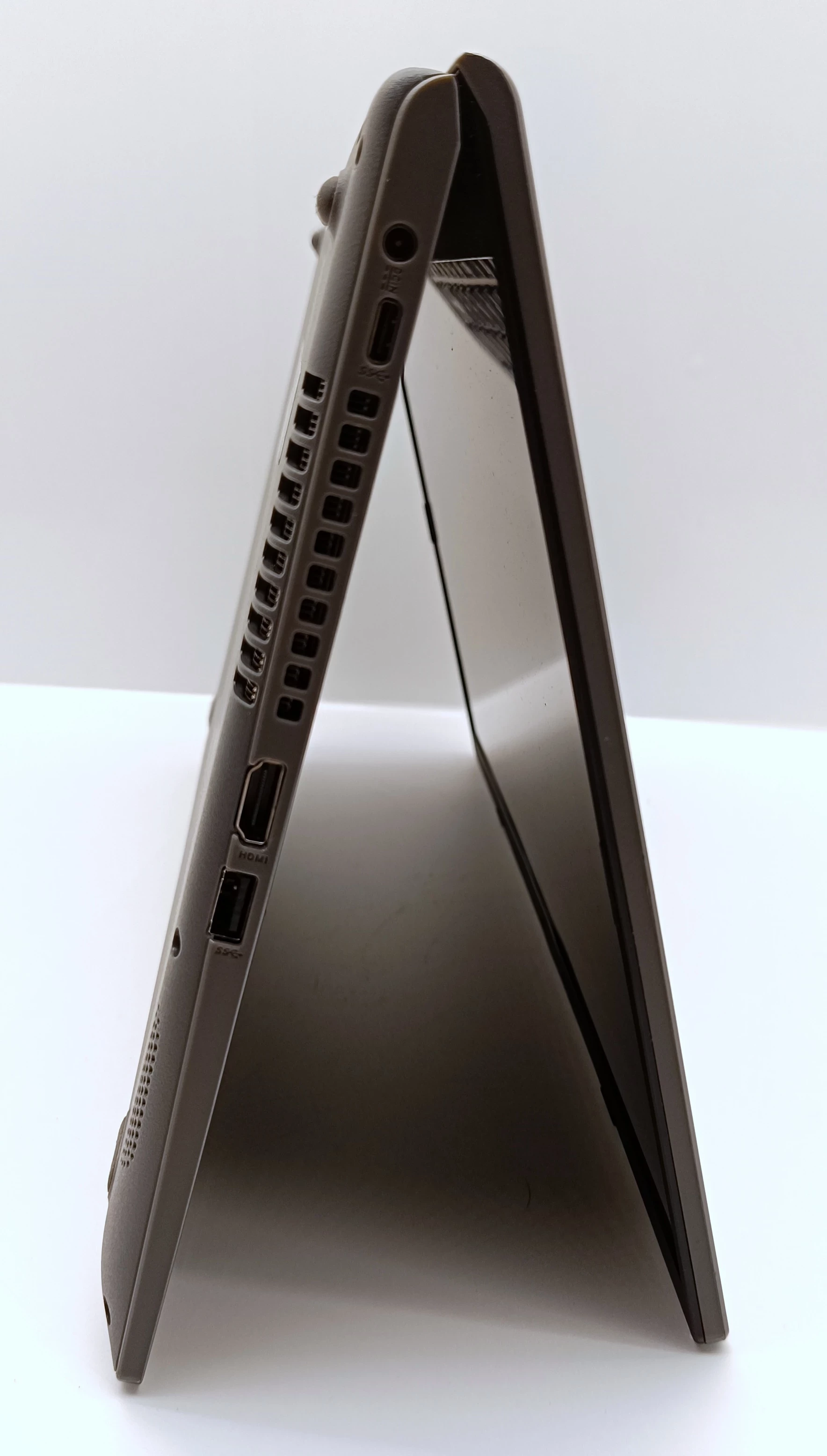 laptop-laptop-asus-vivobook-x515ja-8256gb-ssdi5-pojemnosc-dysku-256