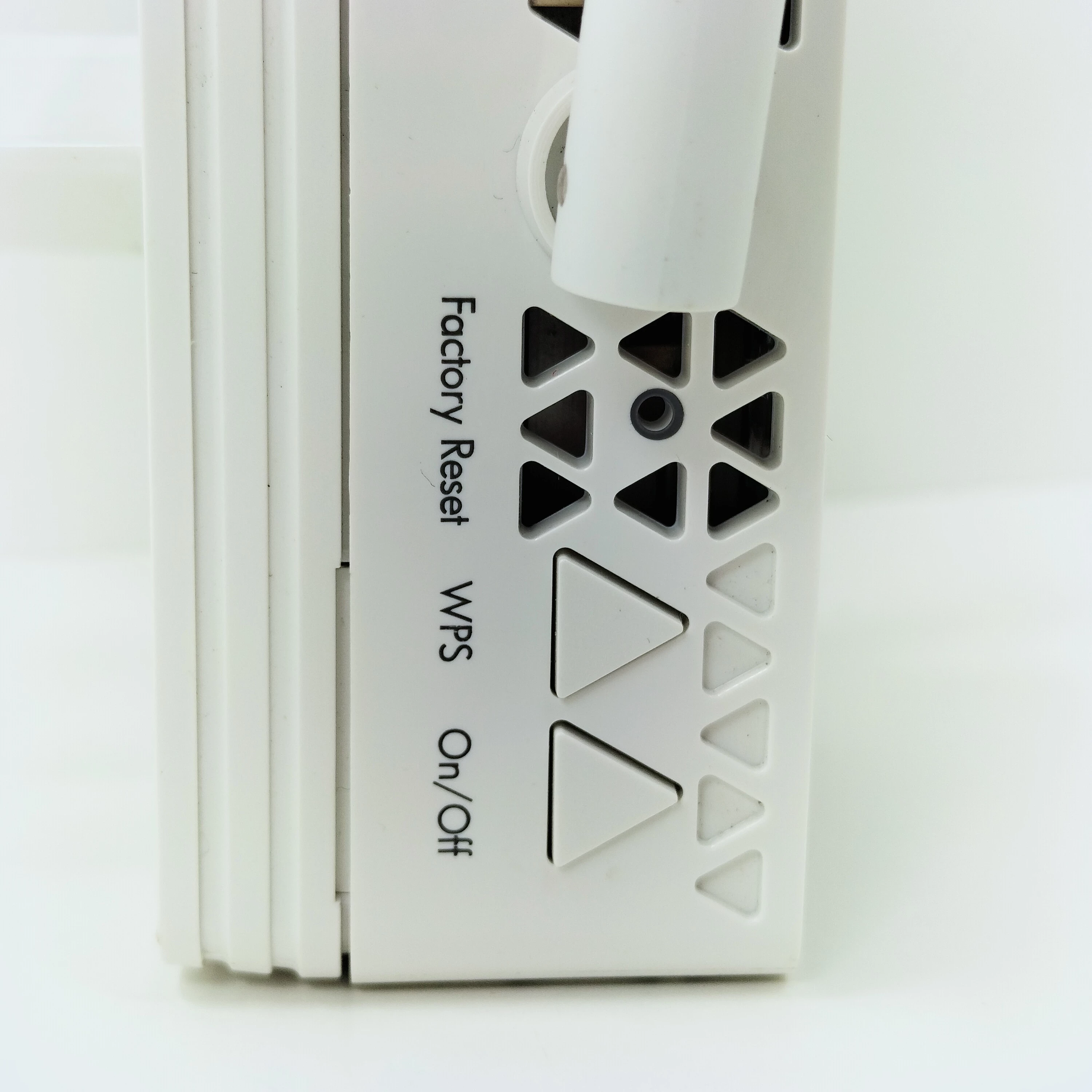 wzmaniacz-sygnalu-wifi-netgear-integra-ex3700-ac750-stan-11323-2