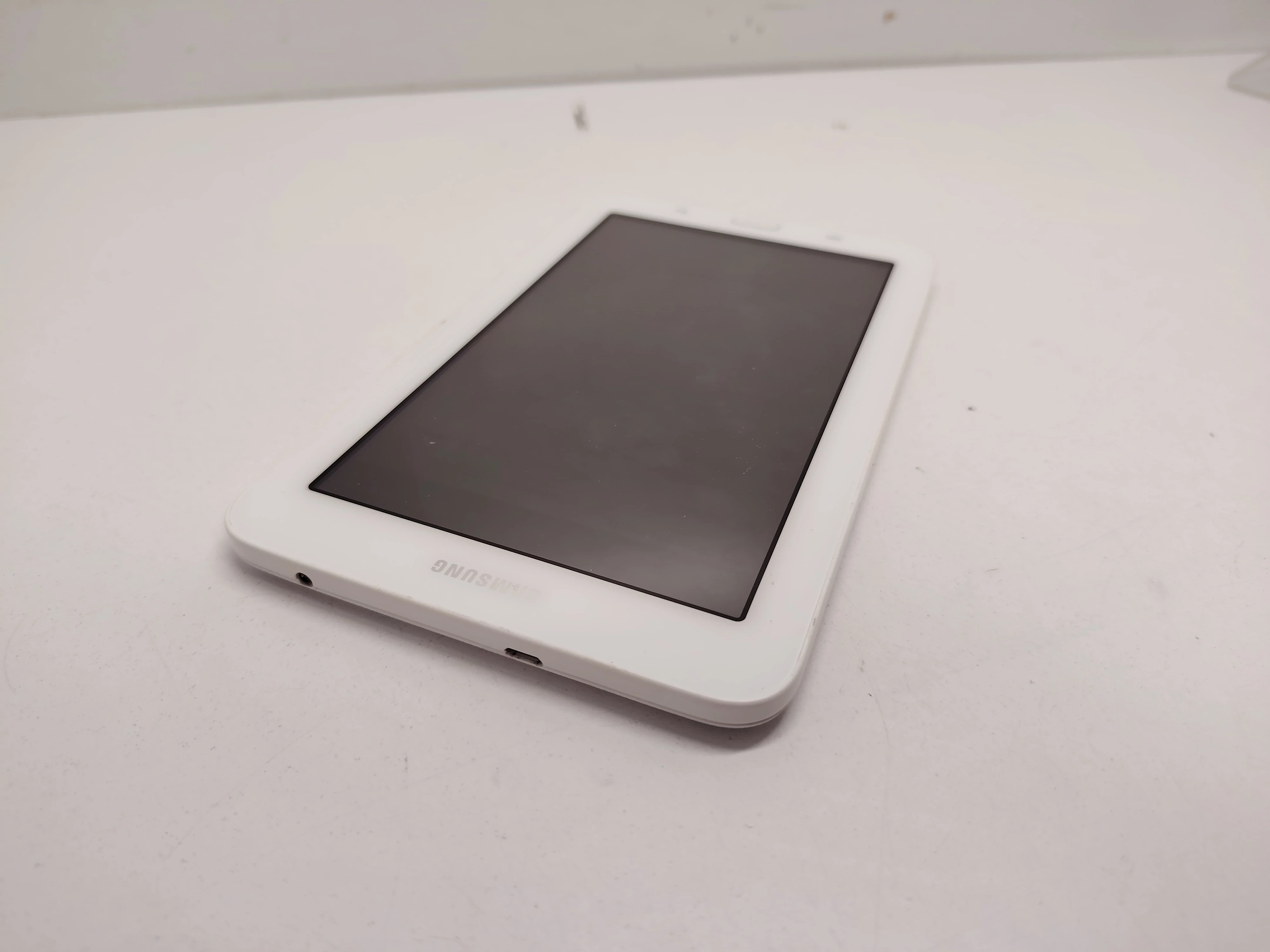 tablet-samsung-galaxy-tab-3-lite-70-t110-7-system-operacyjny-16332-1