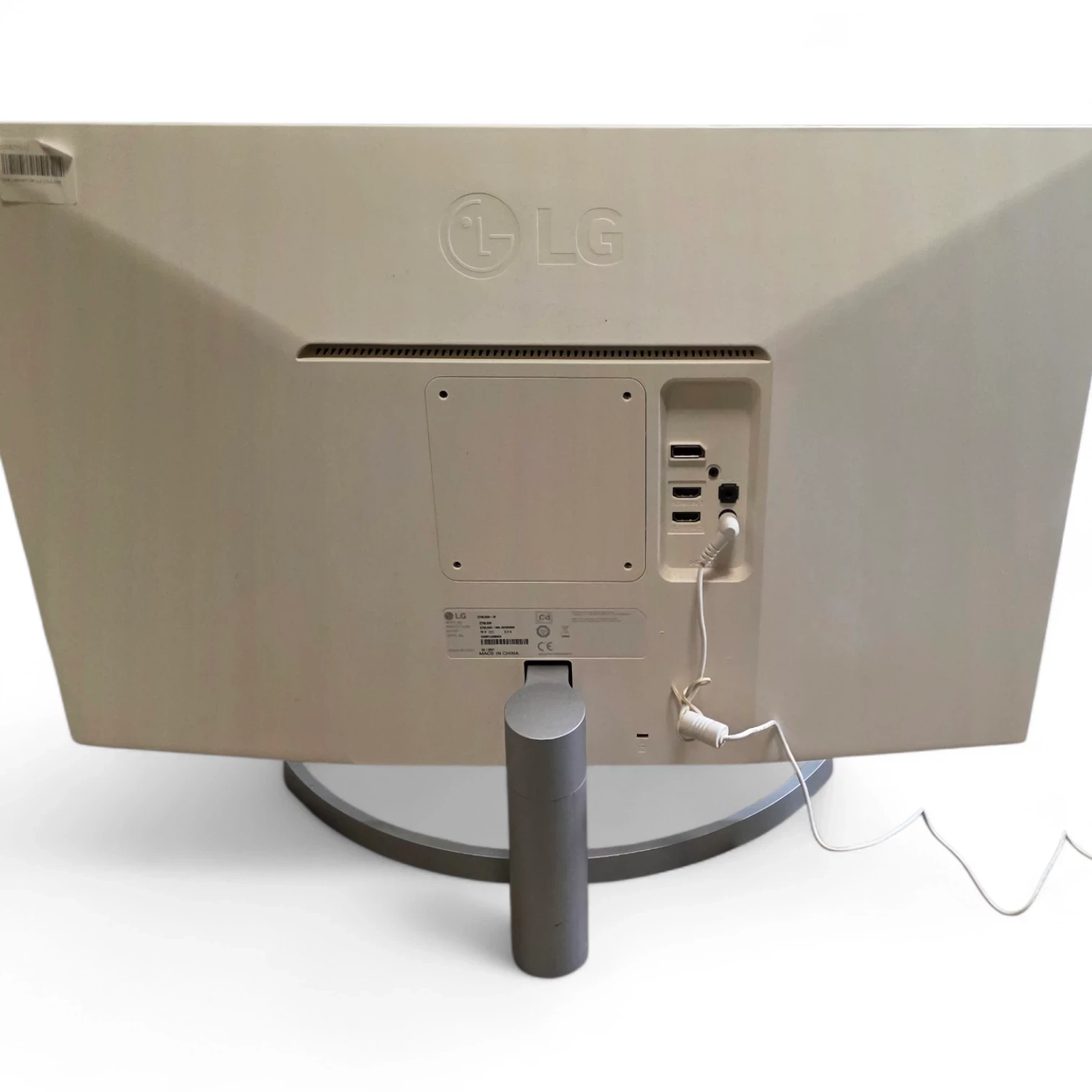 monitor-lg-27ul500-przekatna-ekranu-cale-2700