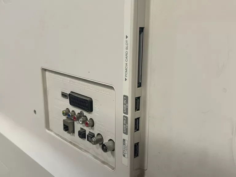 telewizor-lg-led-49lf590v-49-full-hd-smart-tv-50hz-bez-pilota-typ-telewizora-211486-250142