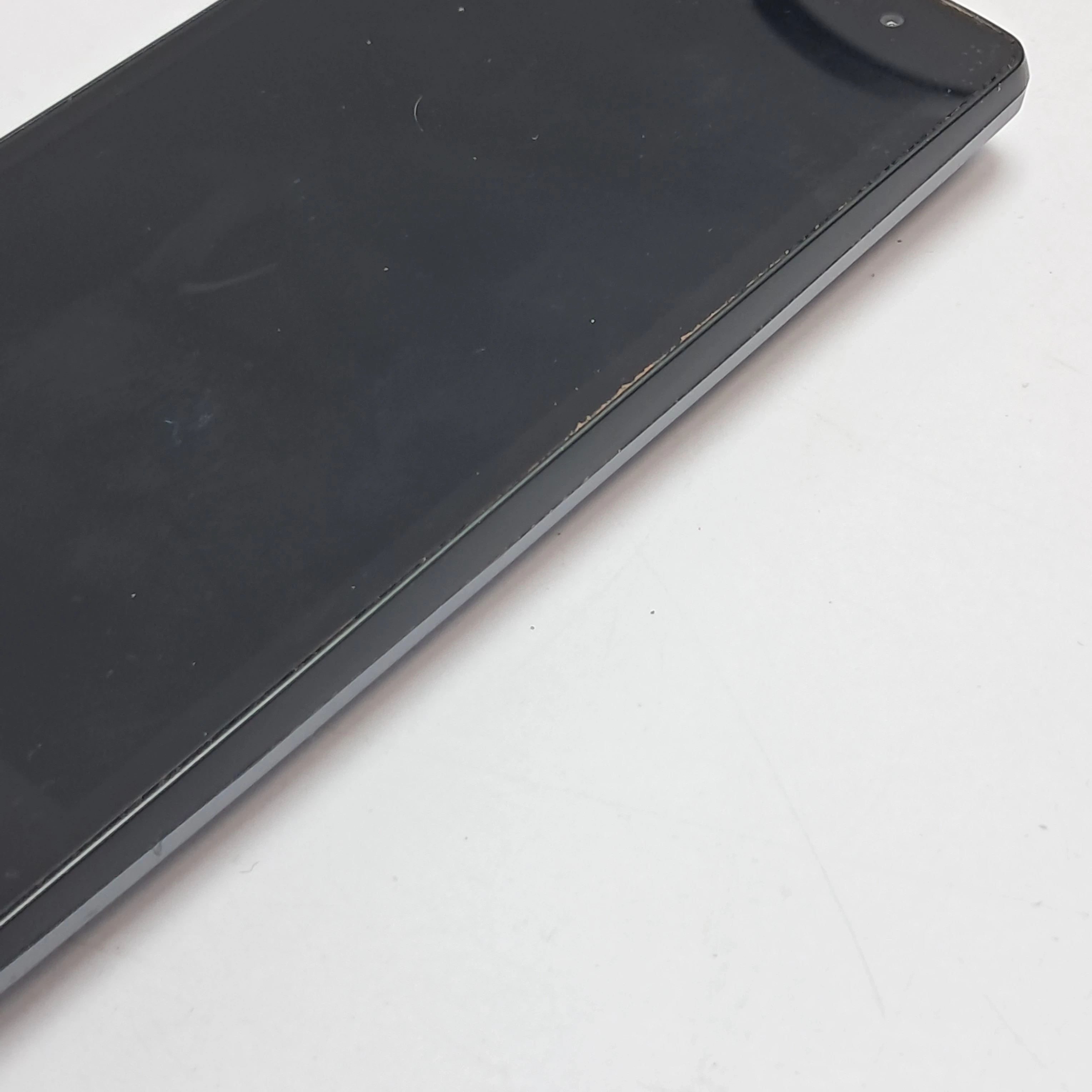 telefon-lg-leon-typ-202685-212929